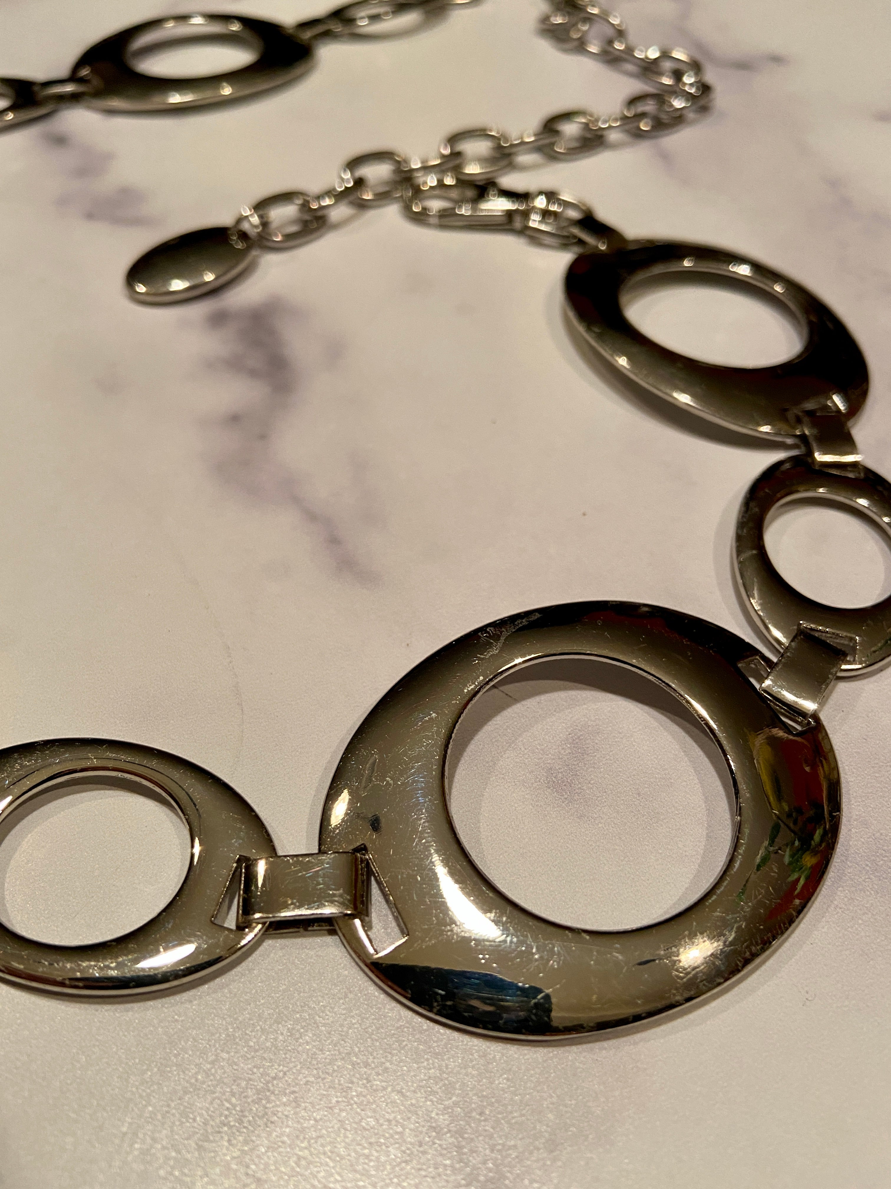 Groovy Oval Silver Metal Belt