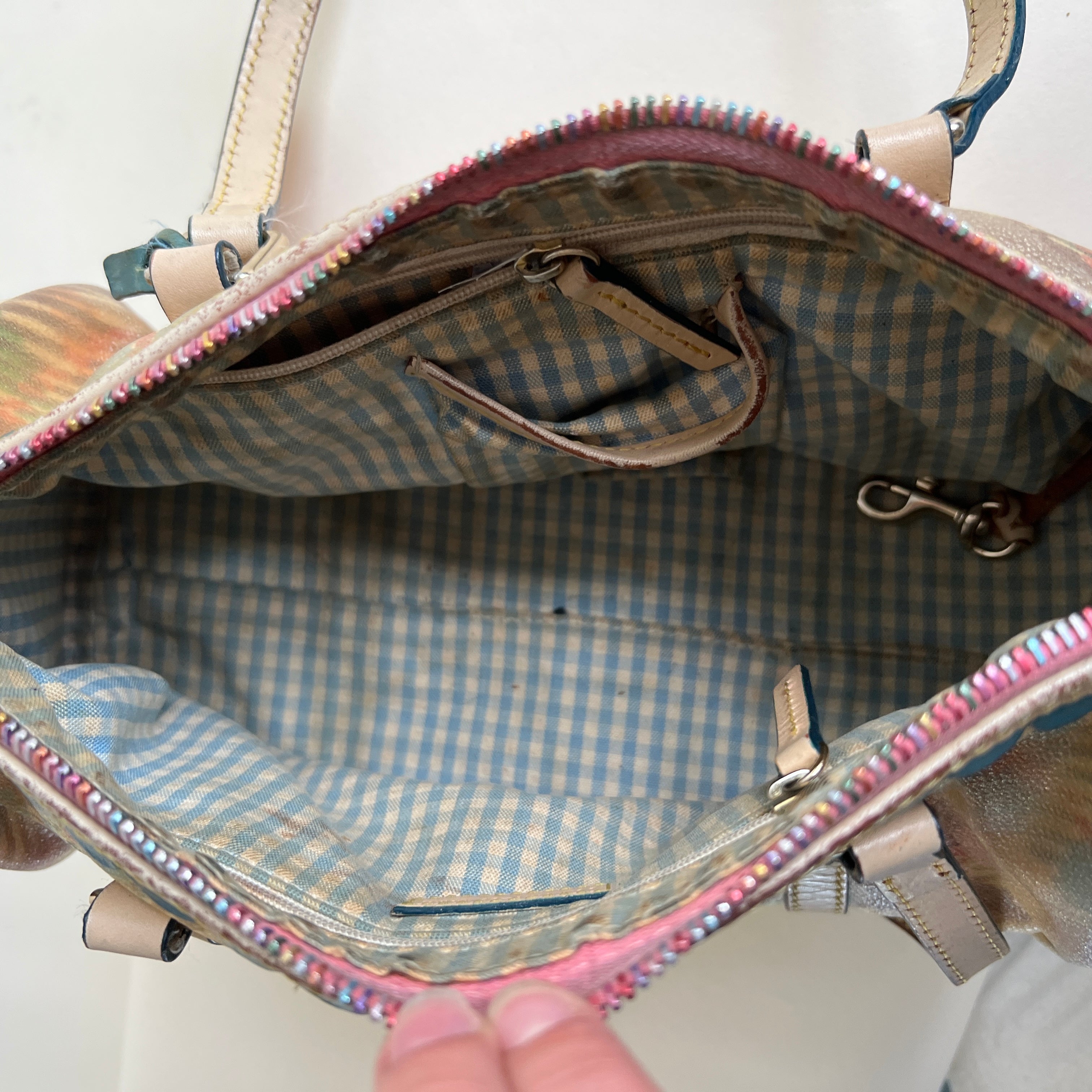 Dooney & Bourke