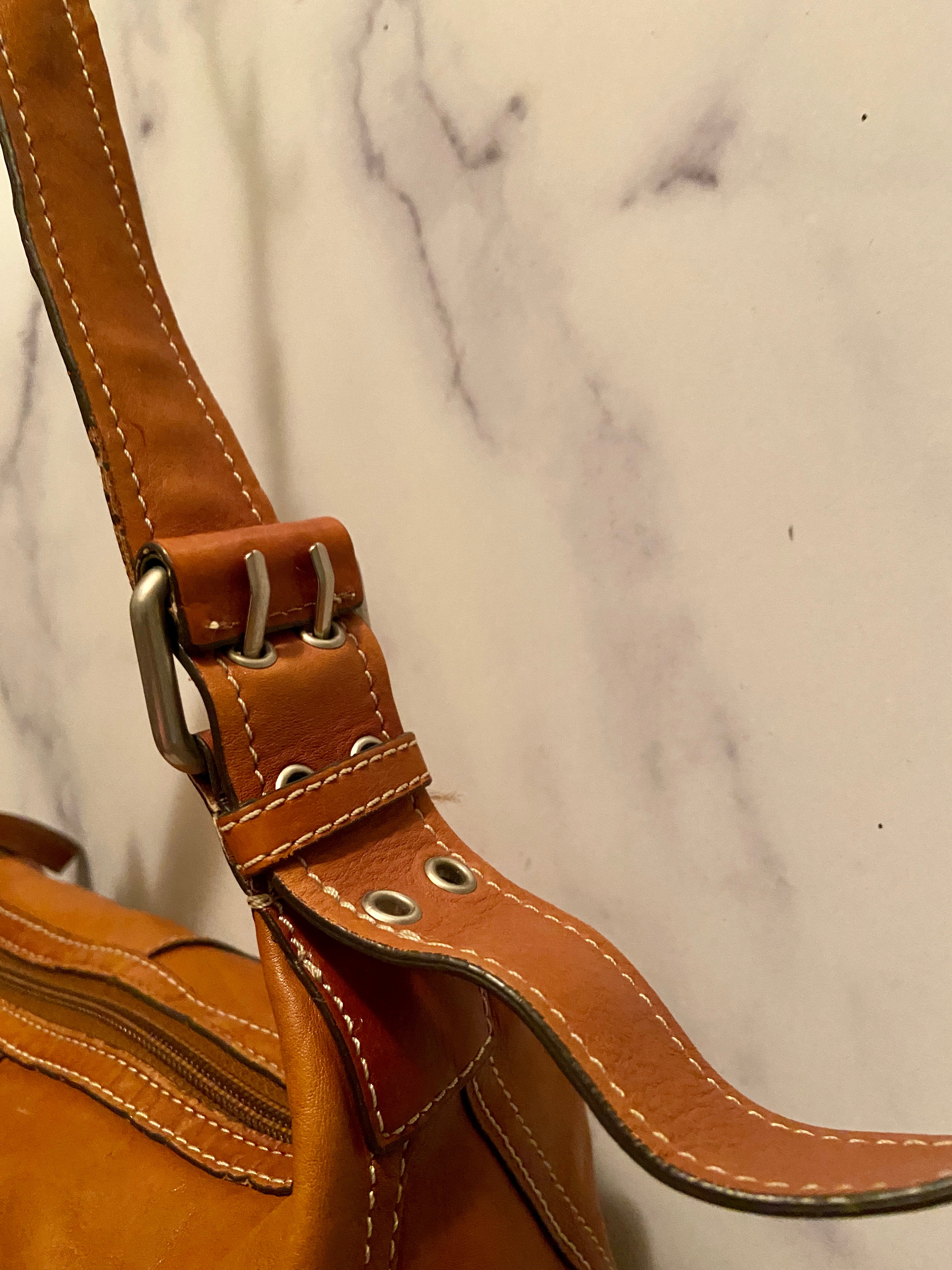 Vintage fossil leather purse
