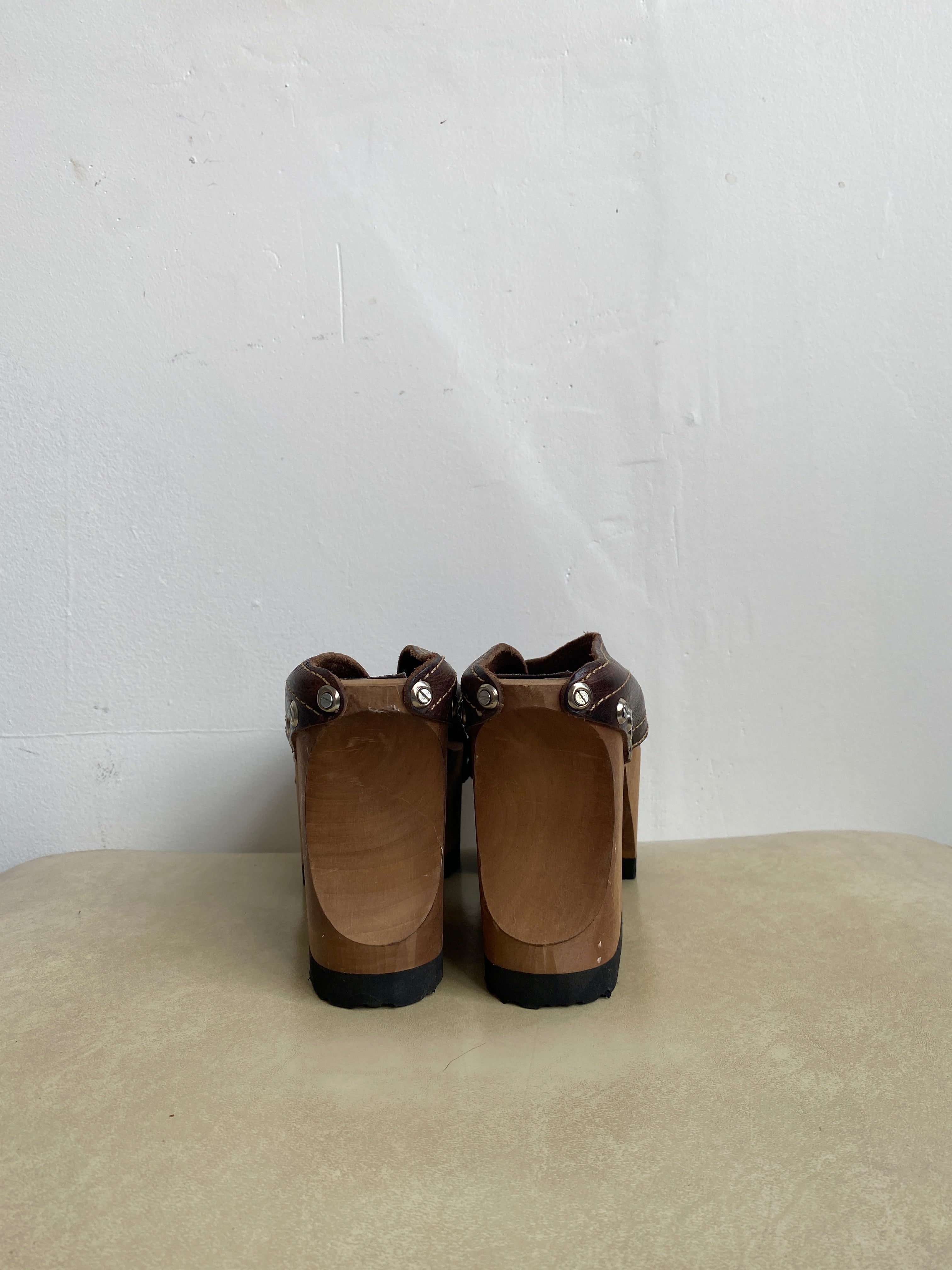 Sz 9 vintage wooden platforms
