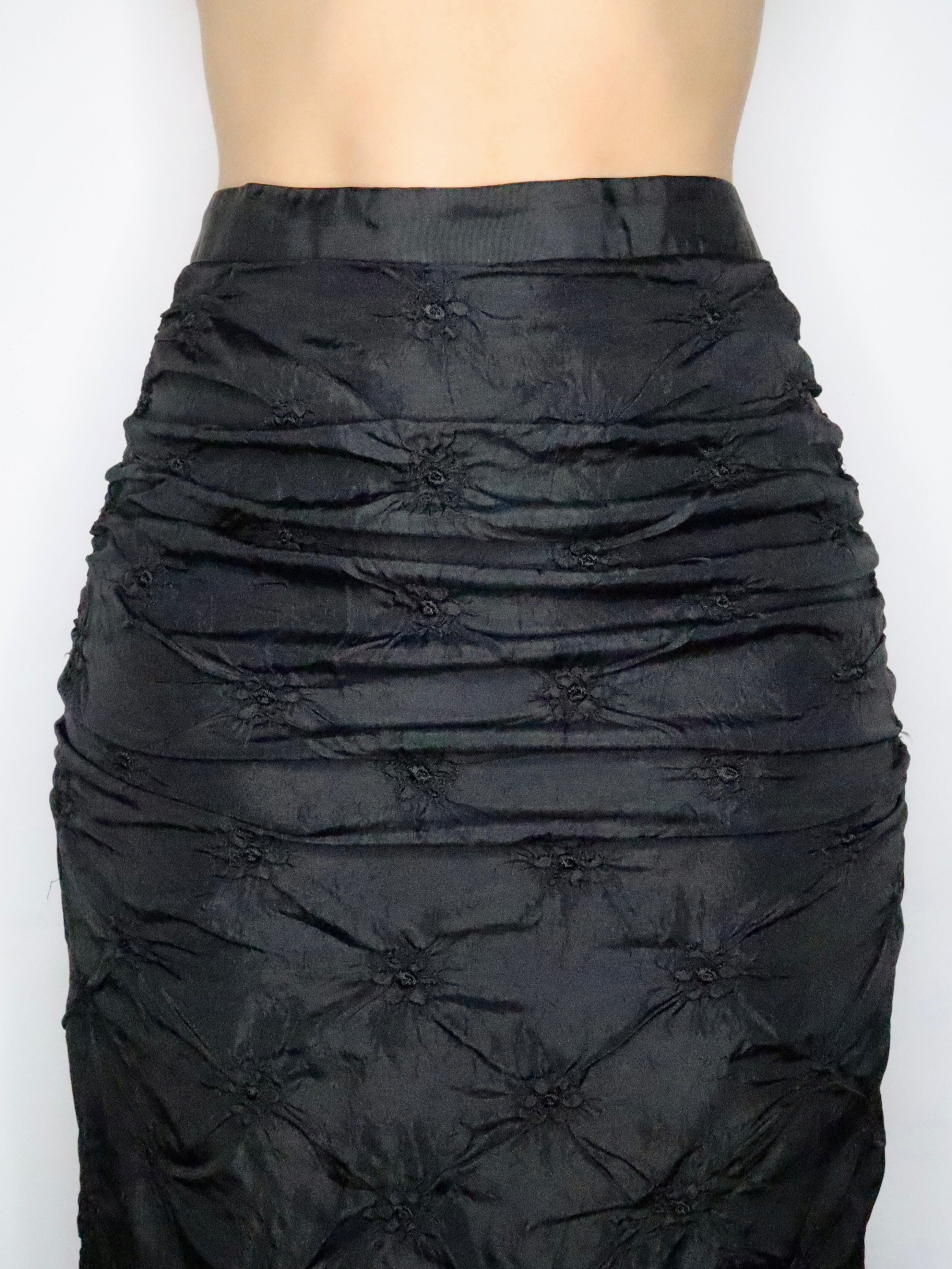 Textured Black Maxi Skirt (Small) 