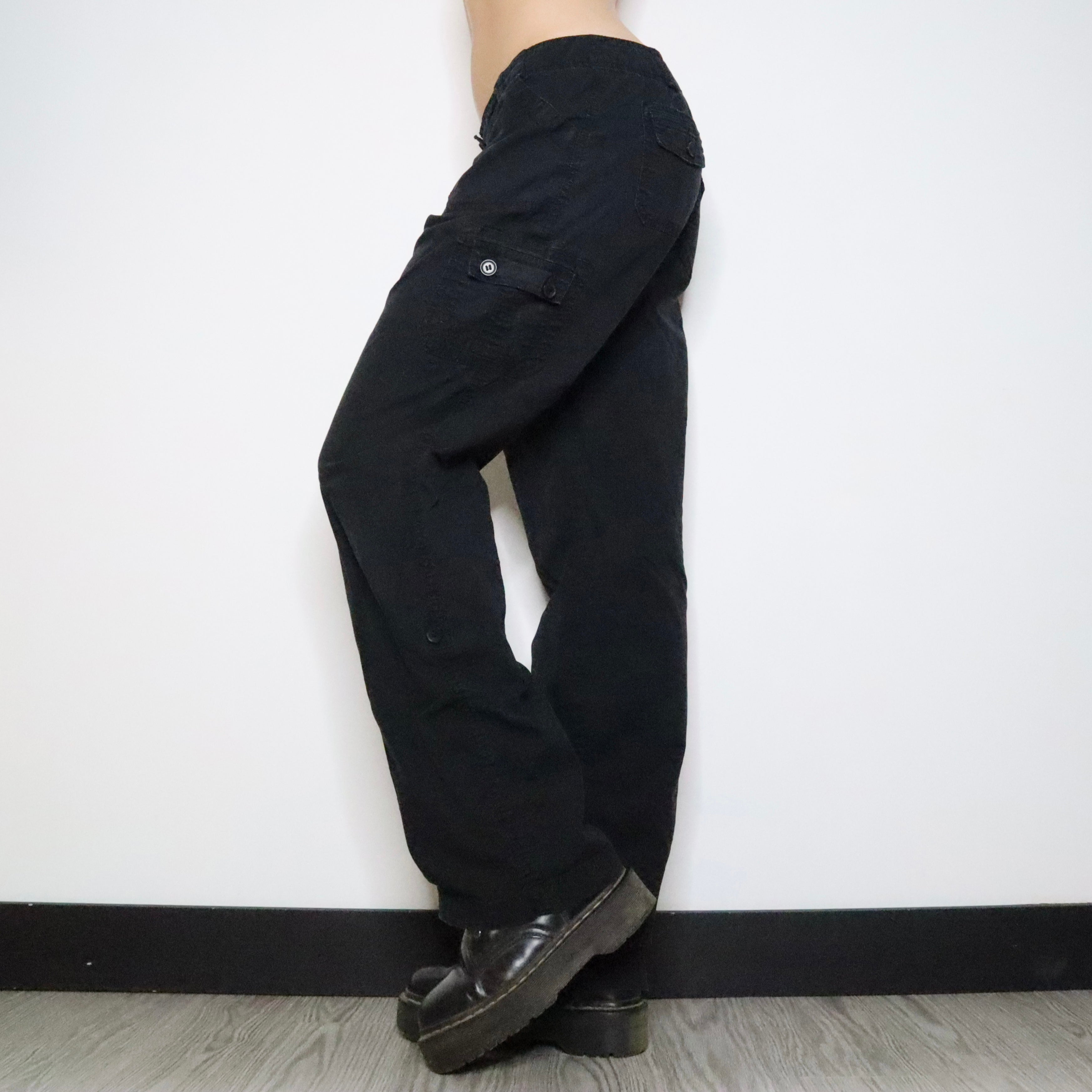 Baggy Black Cargo Pants (Medium)