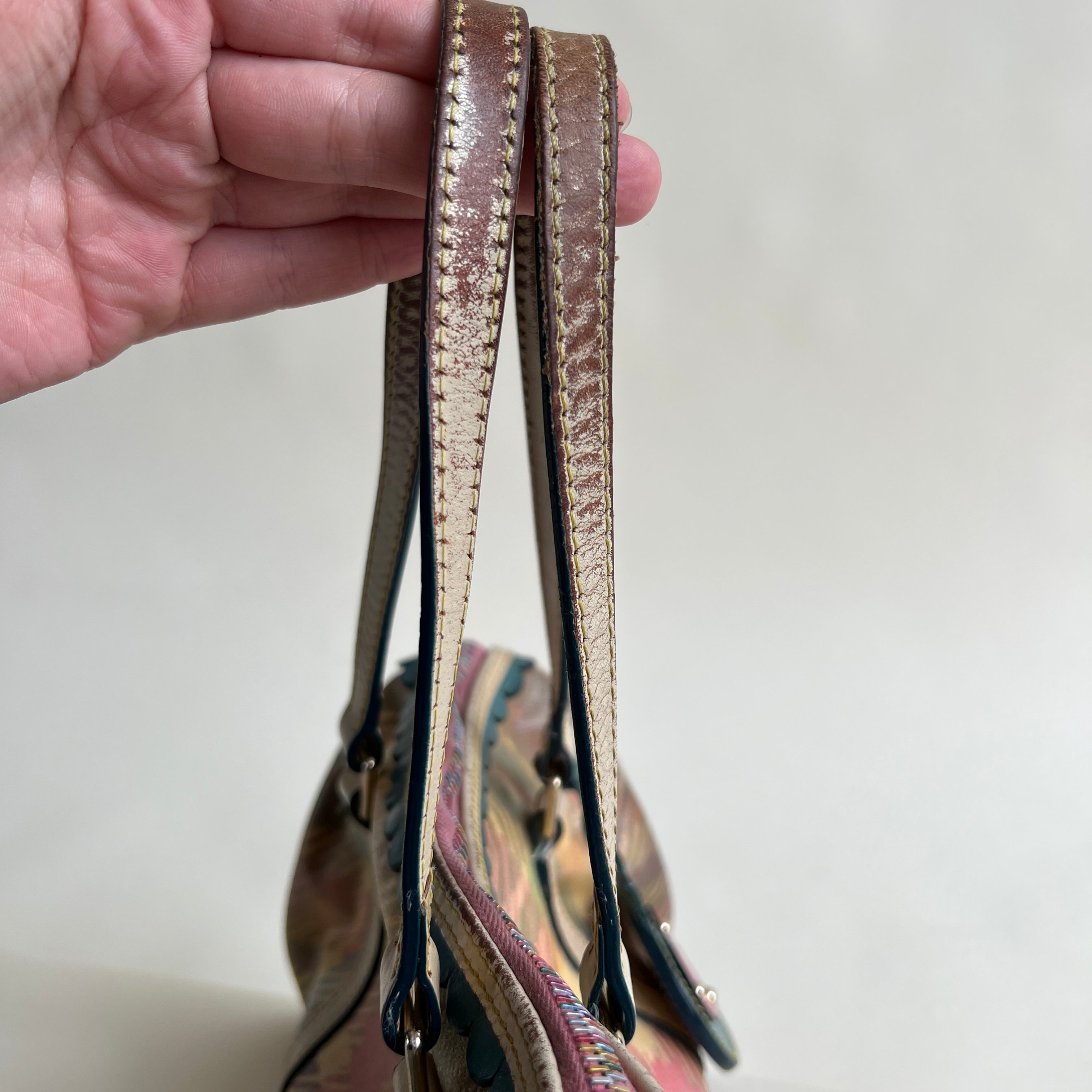 Dooney & Bourke