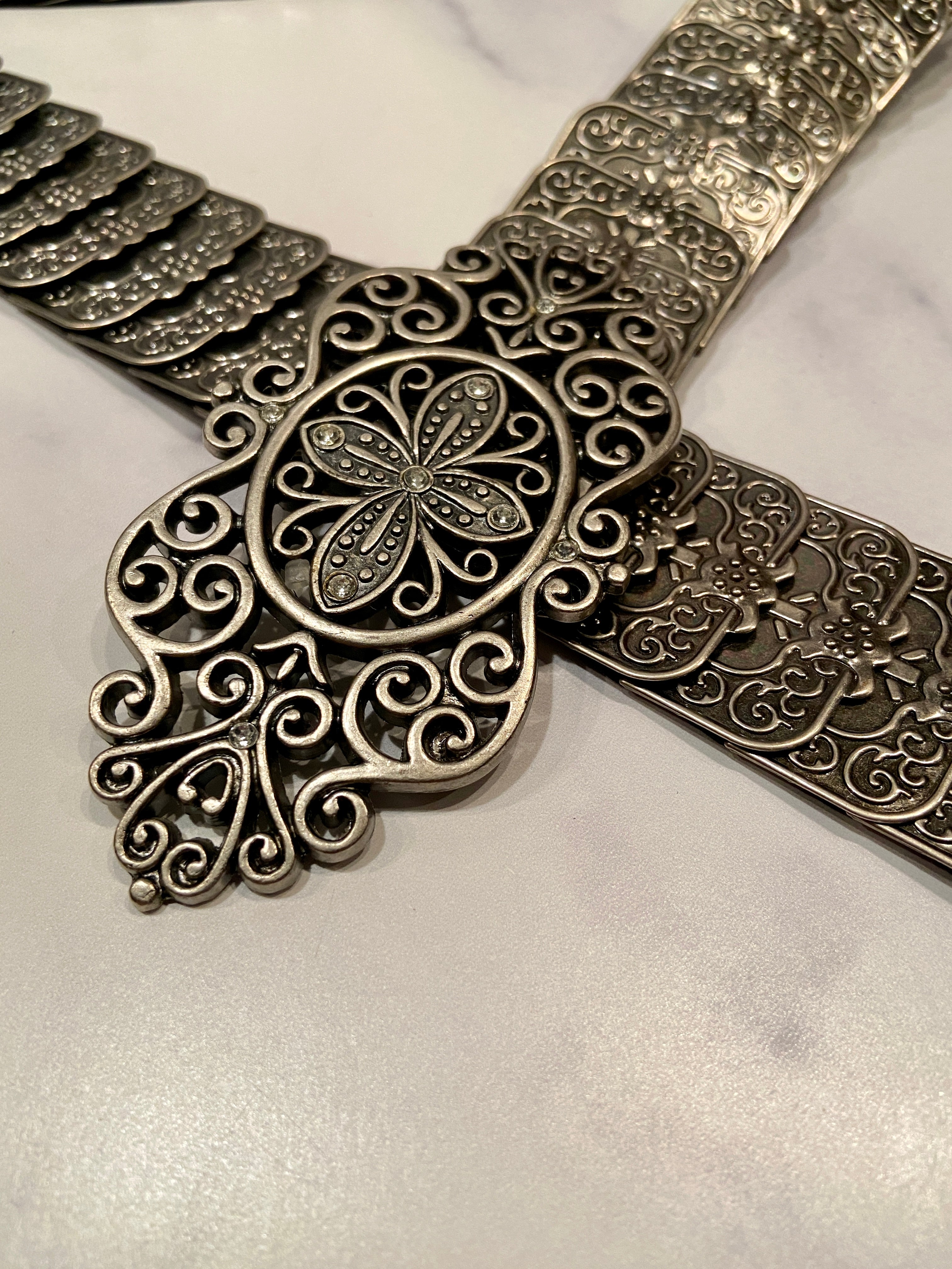 Vintage Romantic Metal Elastic Belt