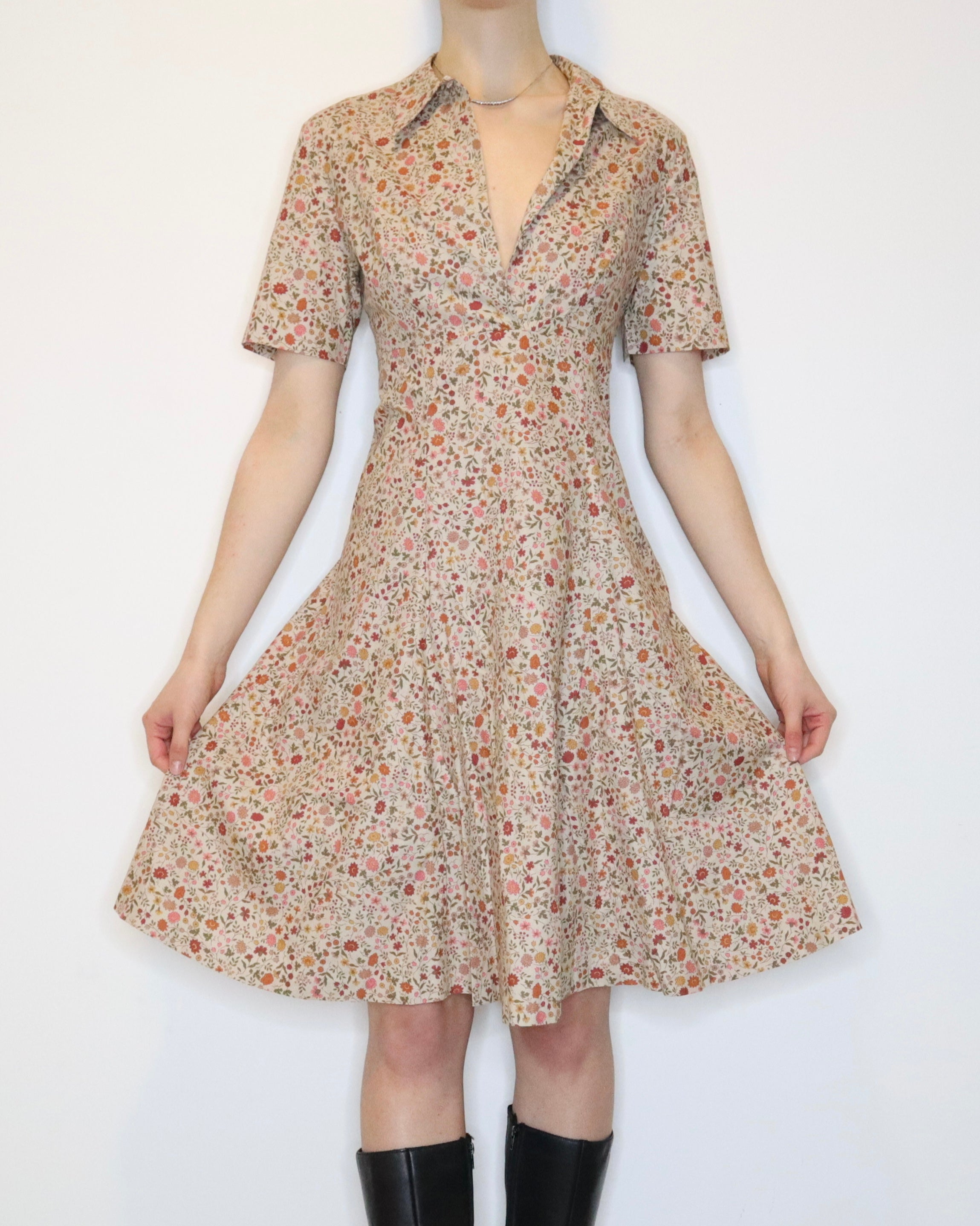 laura ashley summer dresses Laura Ashley Summer Dress (Large) – Holy Thrift