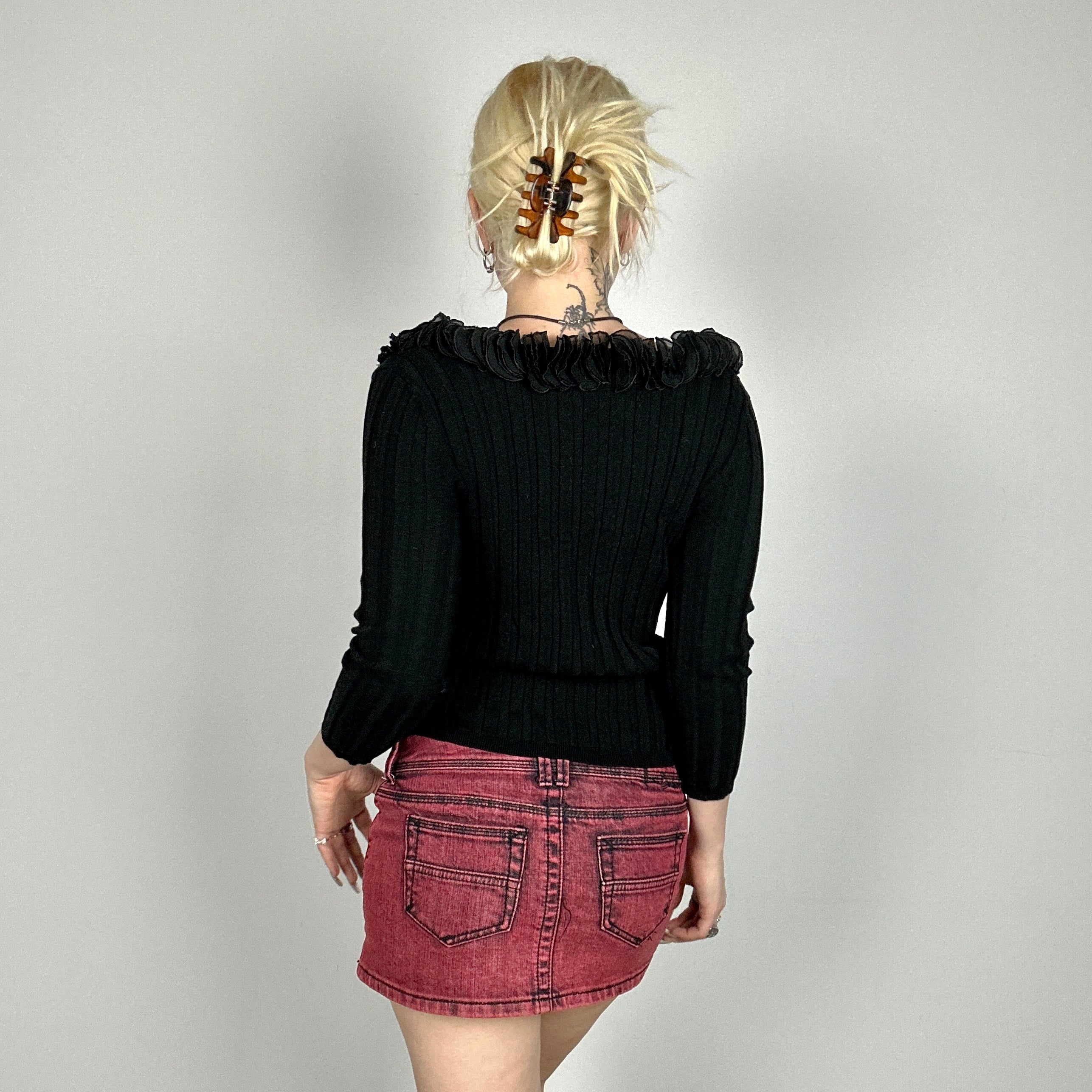 Vintage Ribbed Ruffle Neckline Blouse