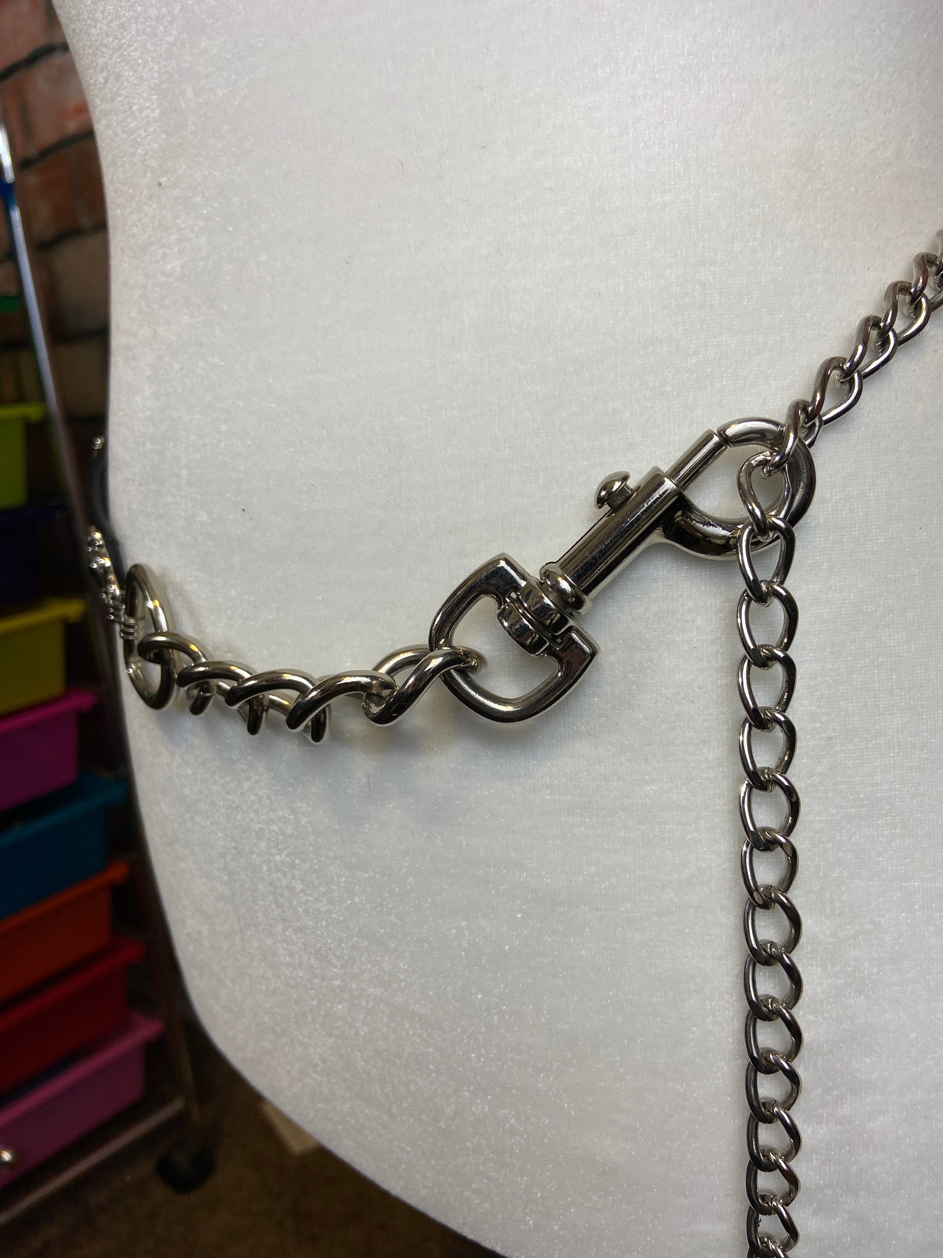 Belts or choker