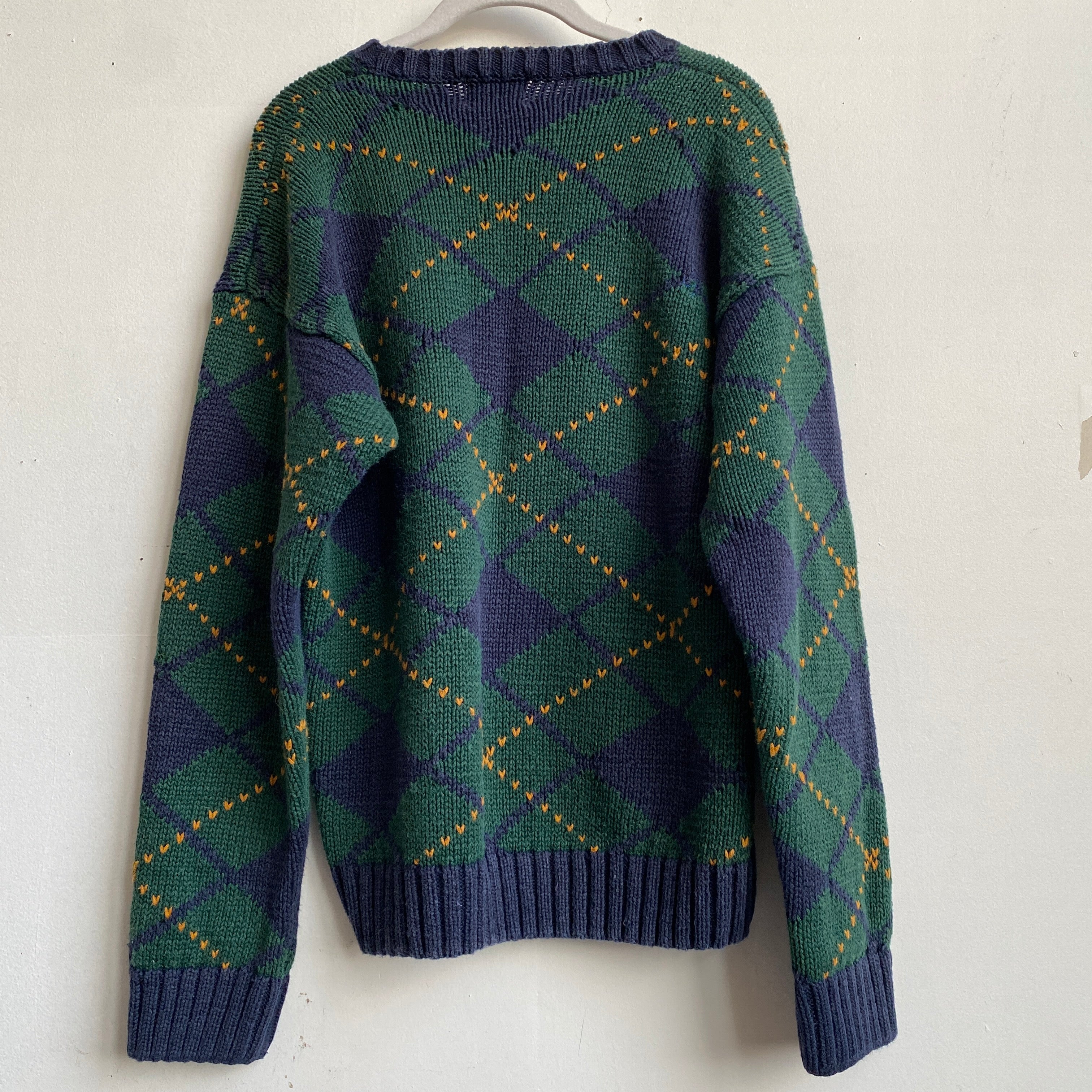 🦊 Vintage fox argyle sweater