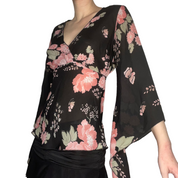 Floral bell bottom sleeve top