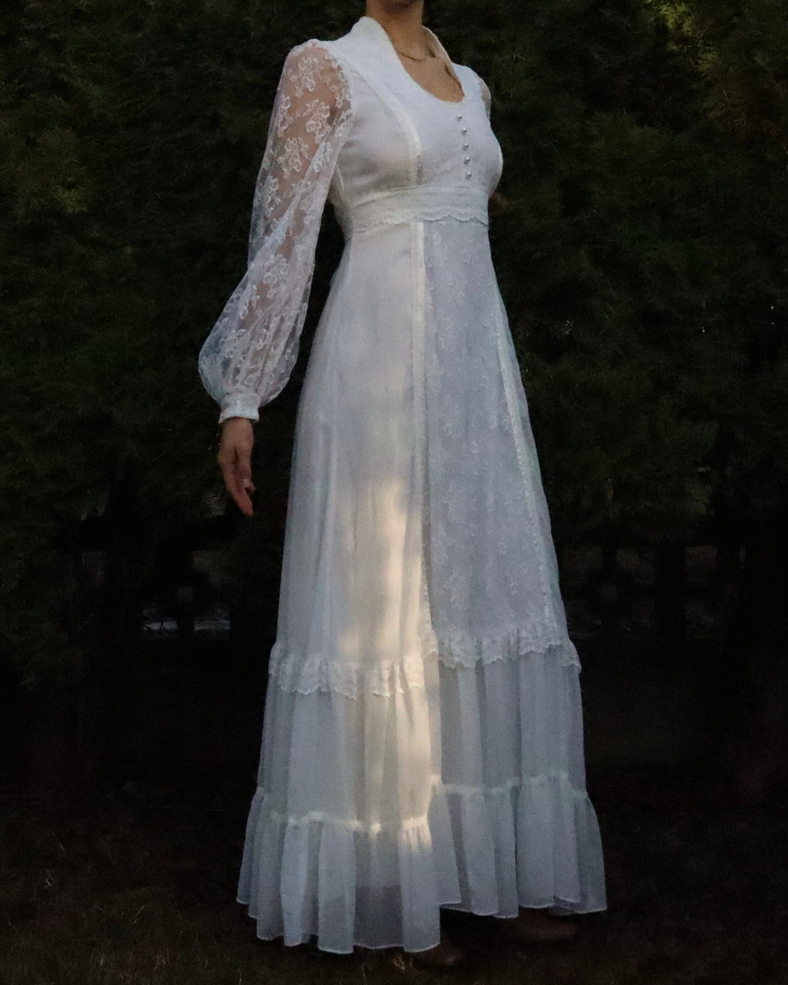 Gunne Sax White Gown (S-M) 