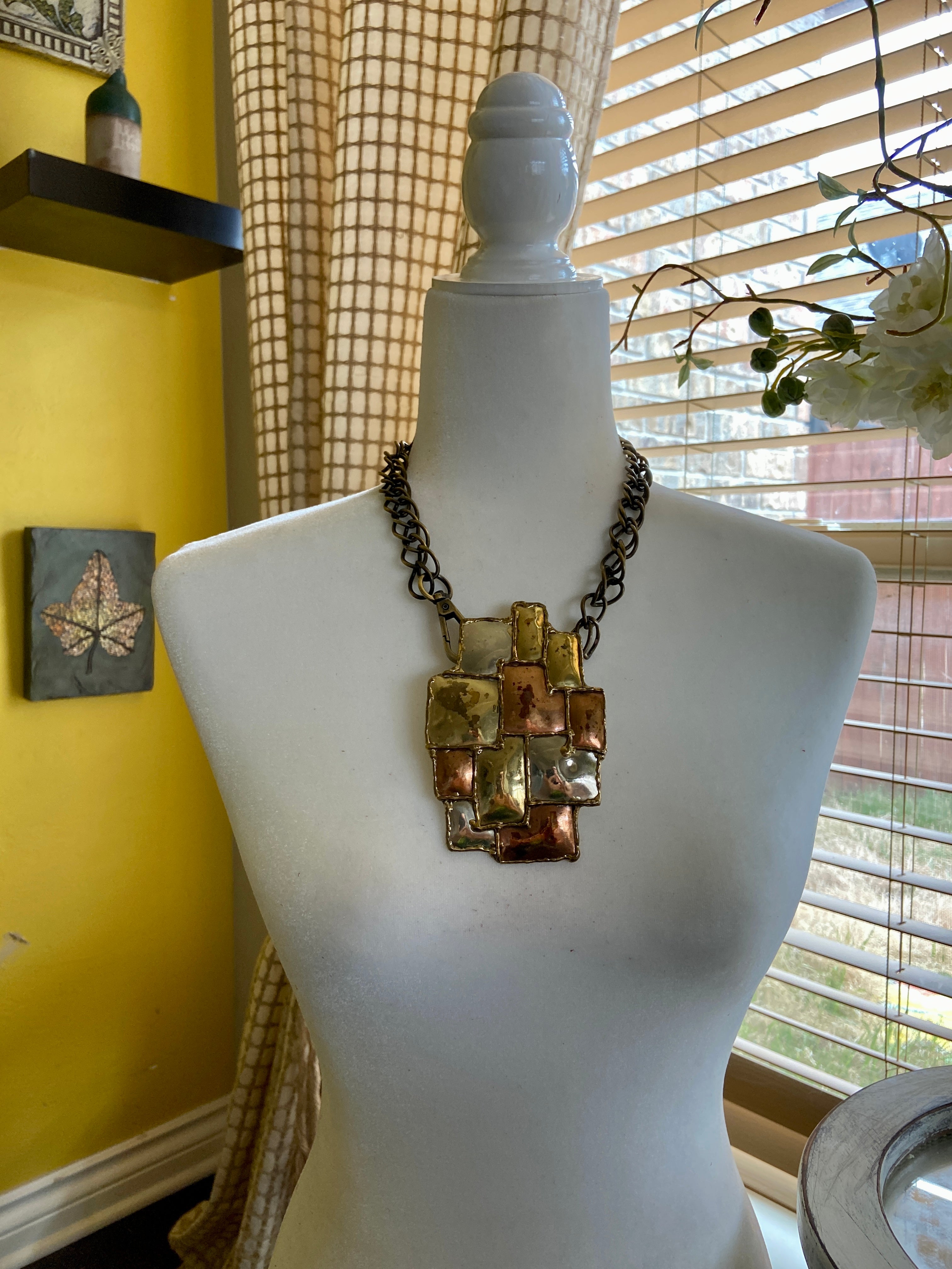Chunky reworked choker