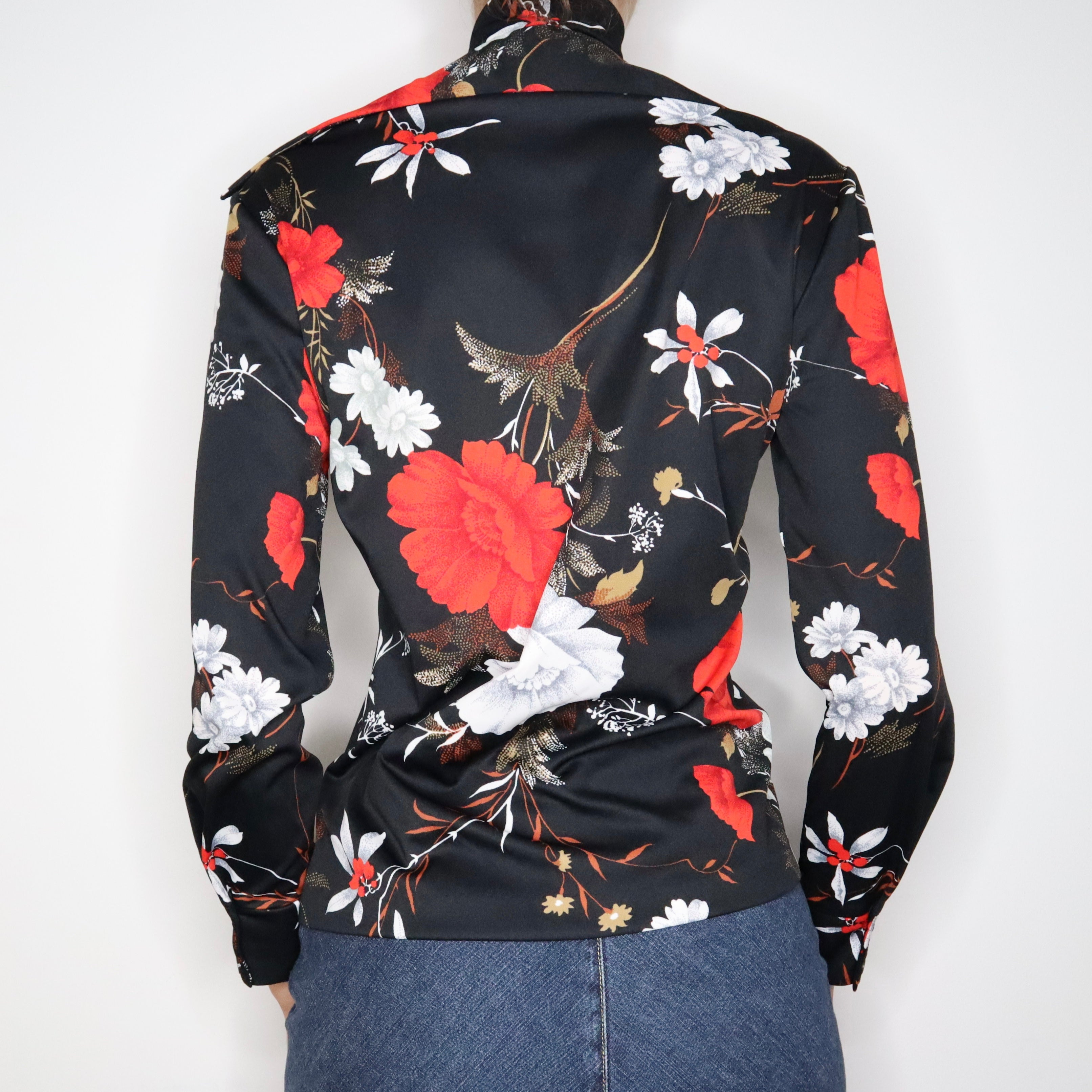 70s Dagger Collar Blouse (M/L)