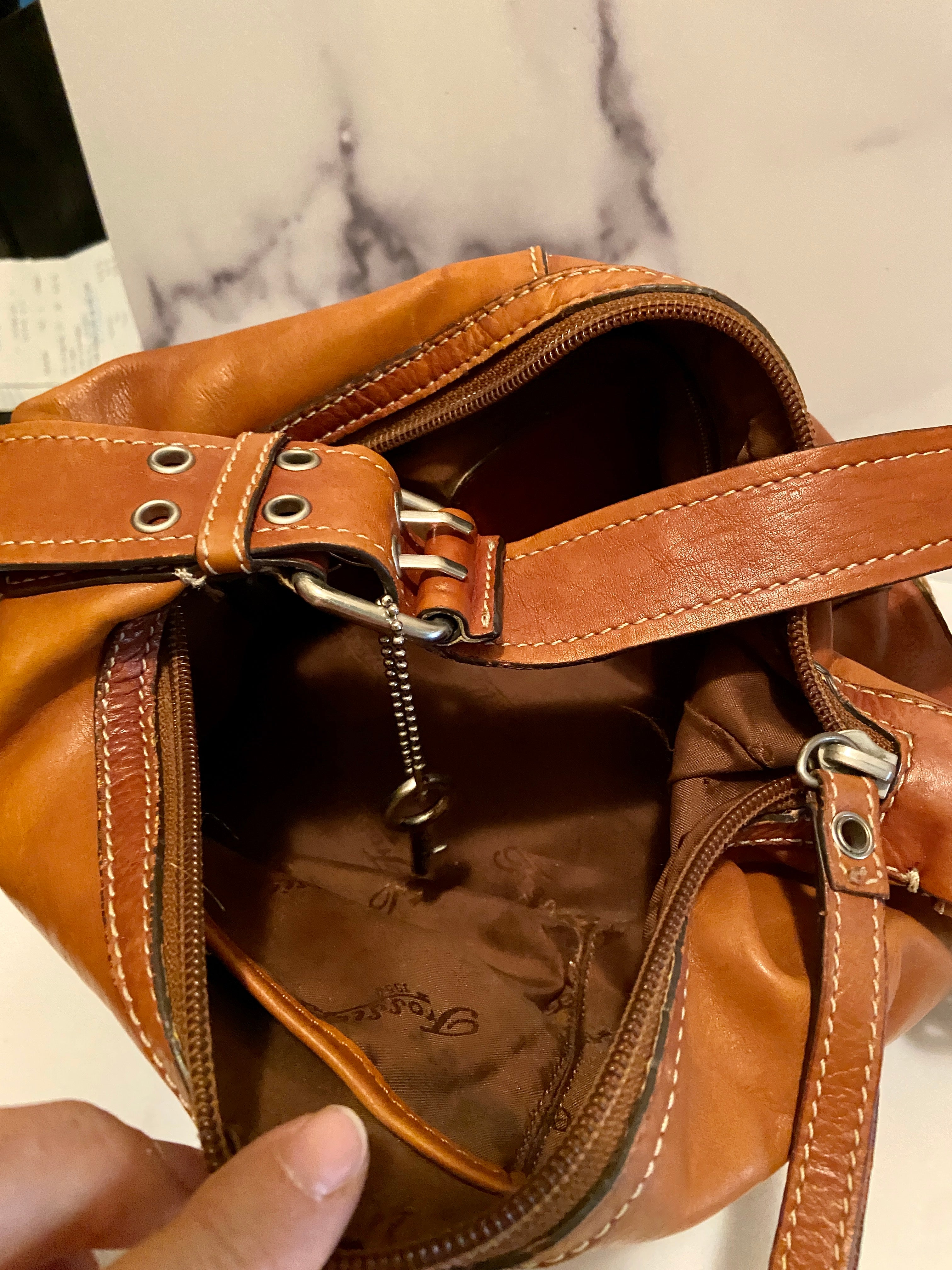 Vintage fossil leather purse