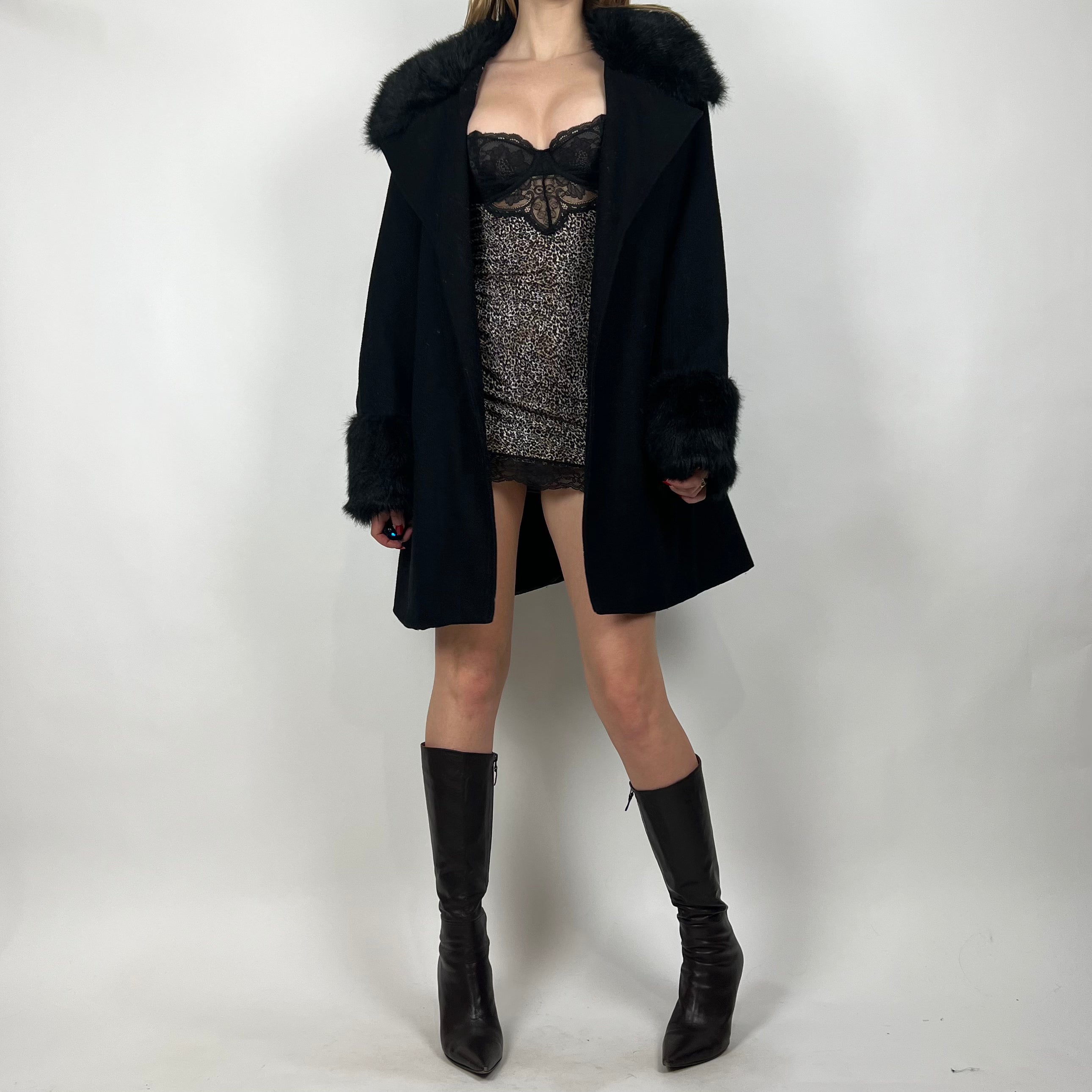2000s Guess Black Fur-Trim Coat (M/L)