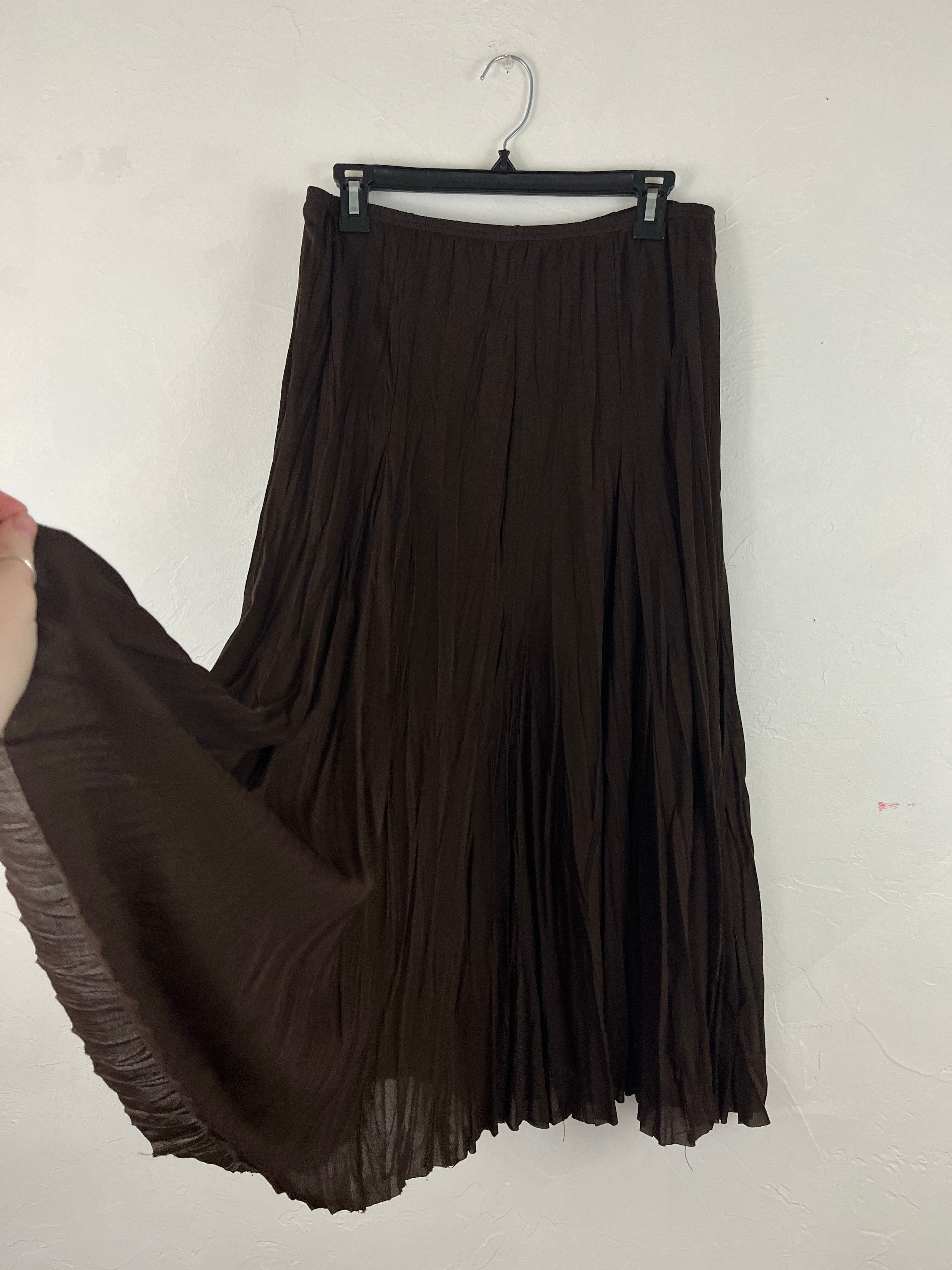 Brown lettuce maxi
