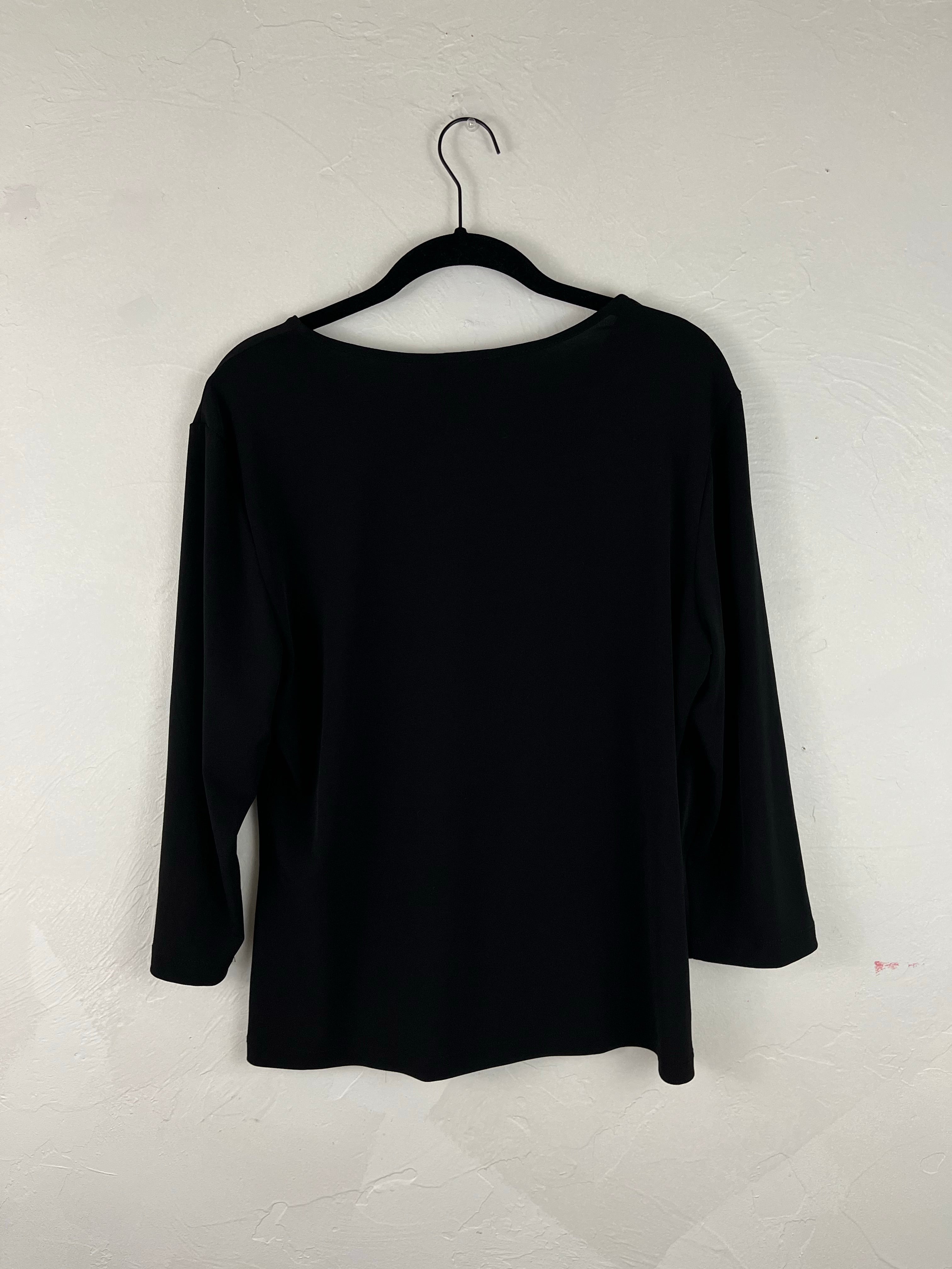 Black circular midsleeve