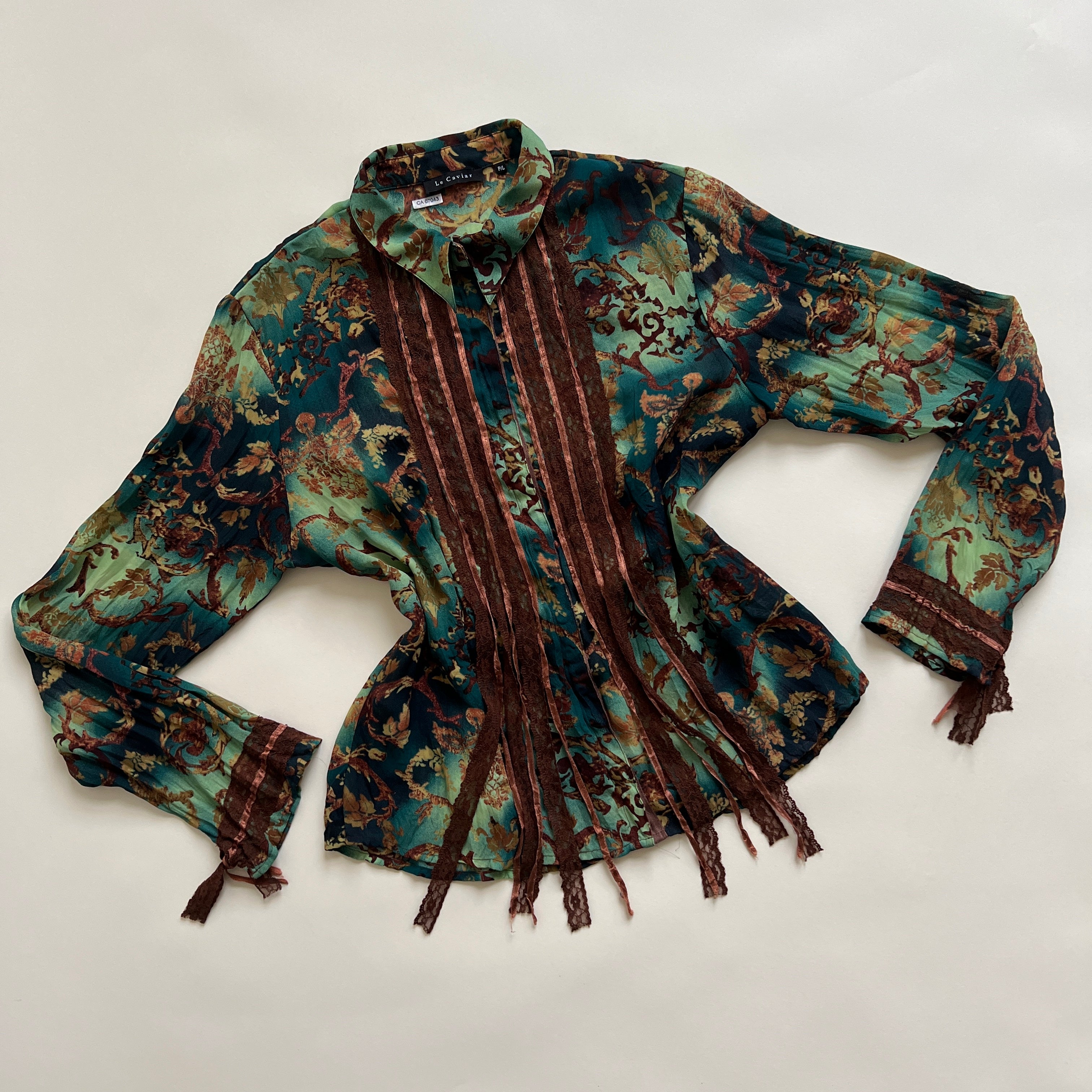Vintage baroque lace button up 
