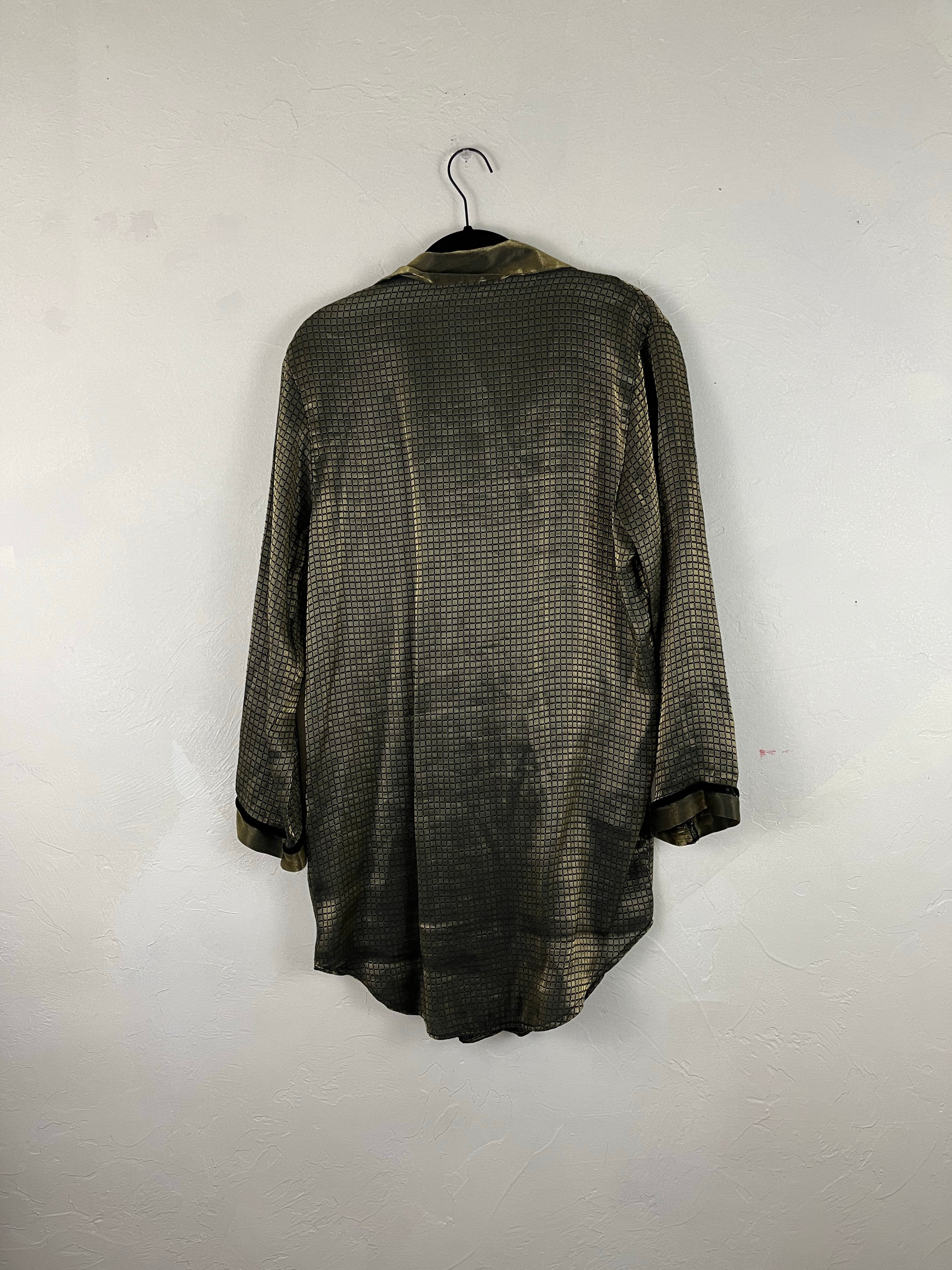 Gold leaf top
