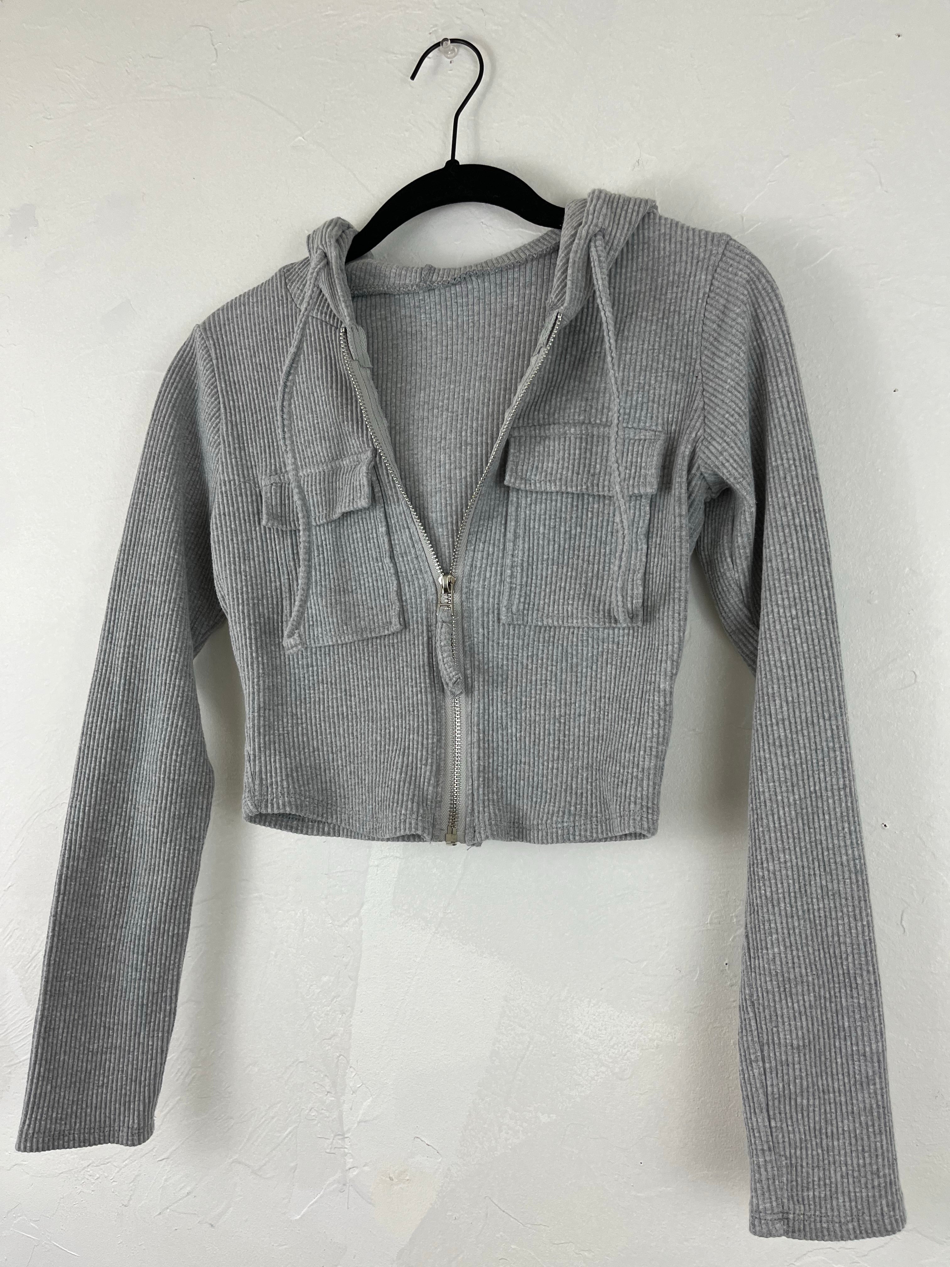 Gray scale crop hoodie
