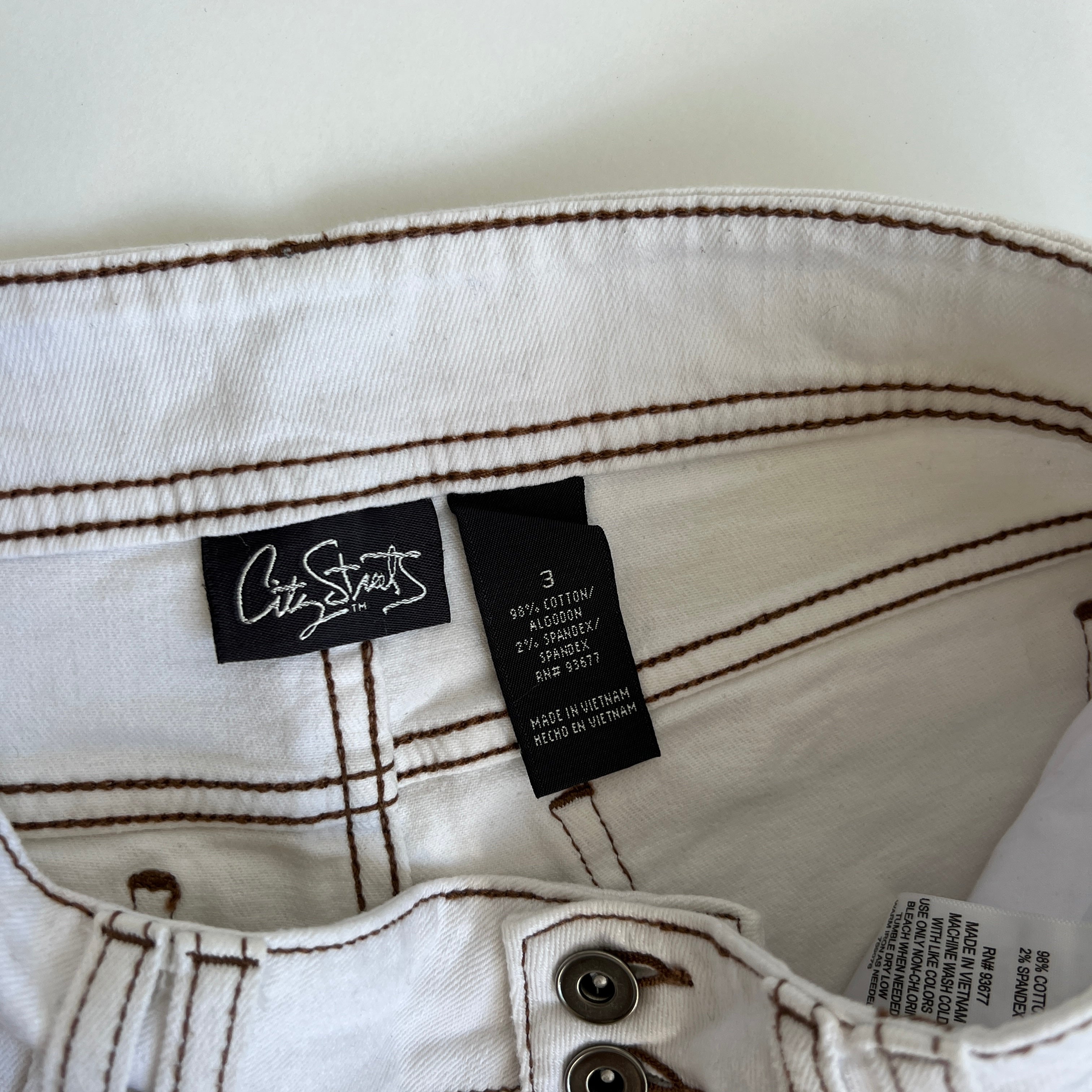 00s light wash shorts