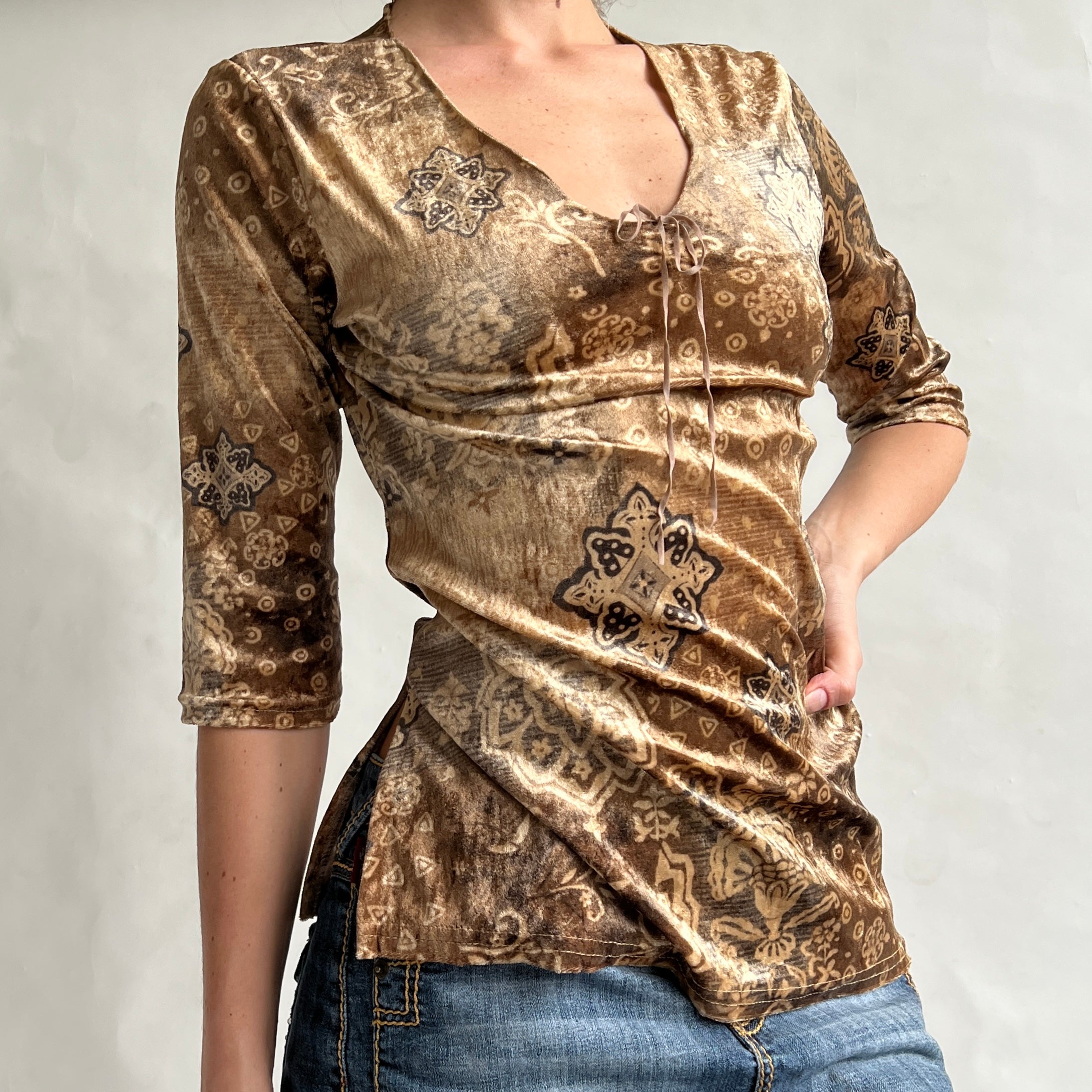 00s beige velvet top L