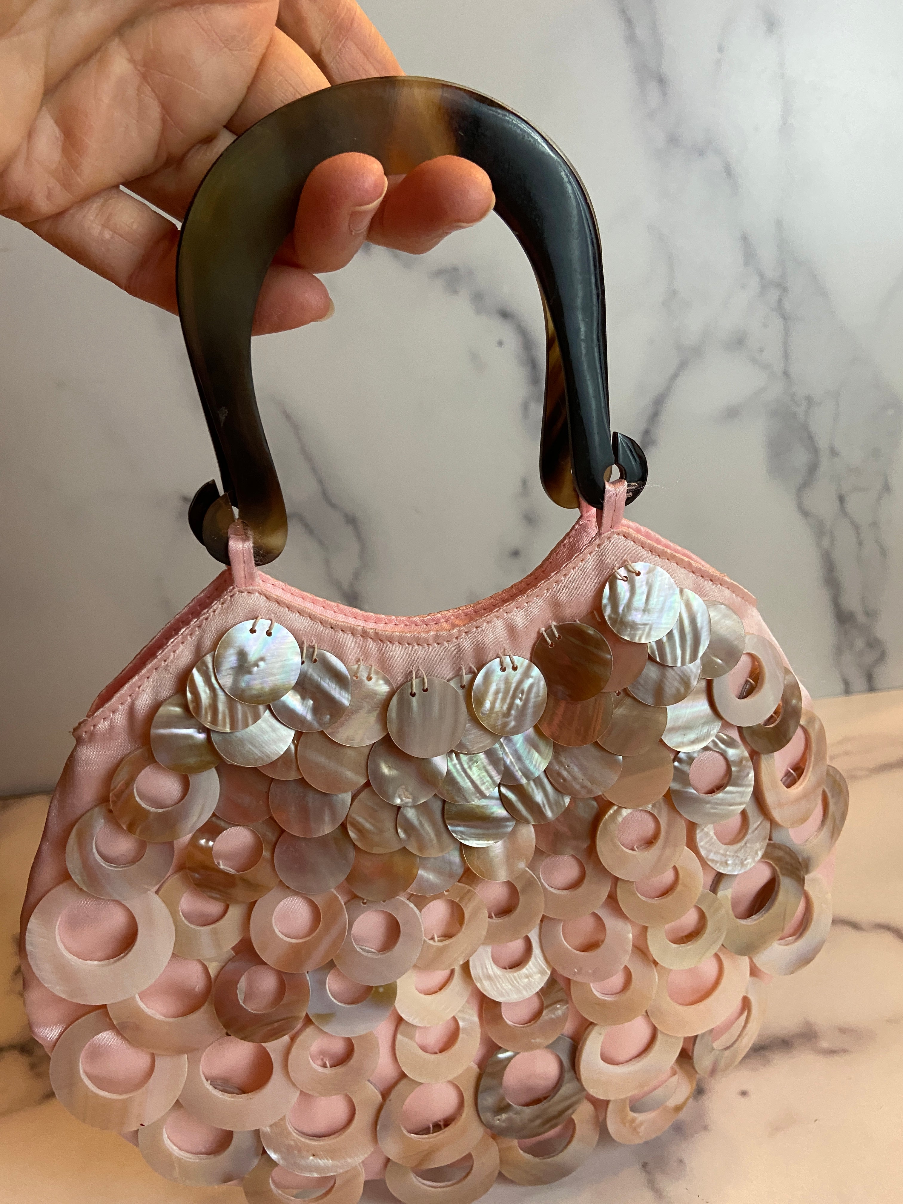 Cute pinky purse
