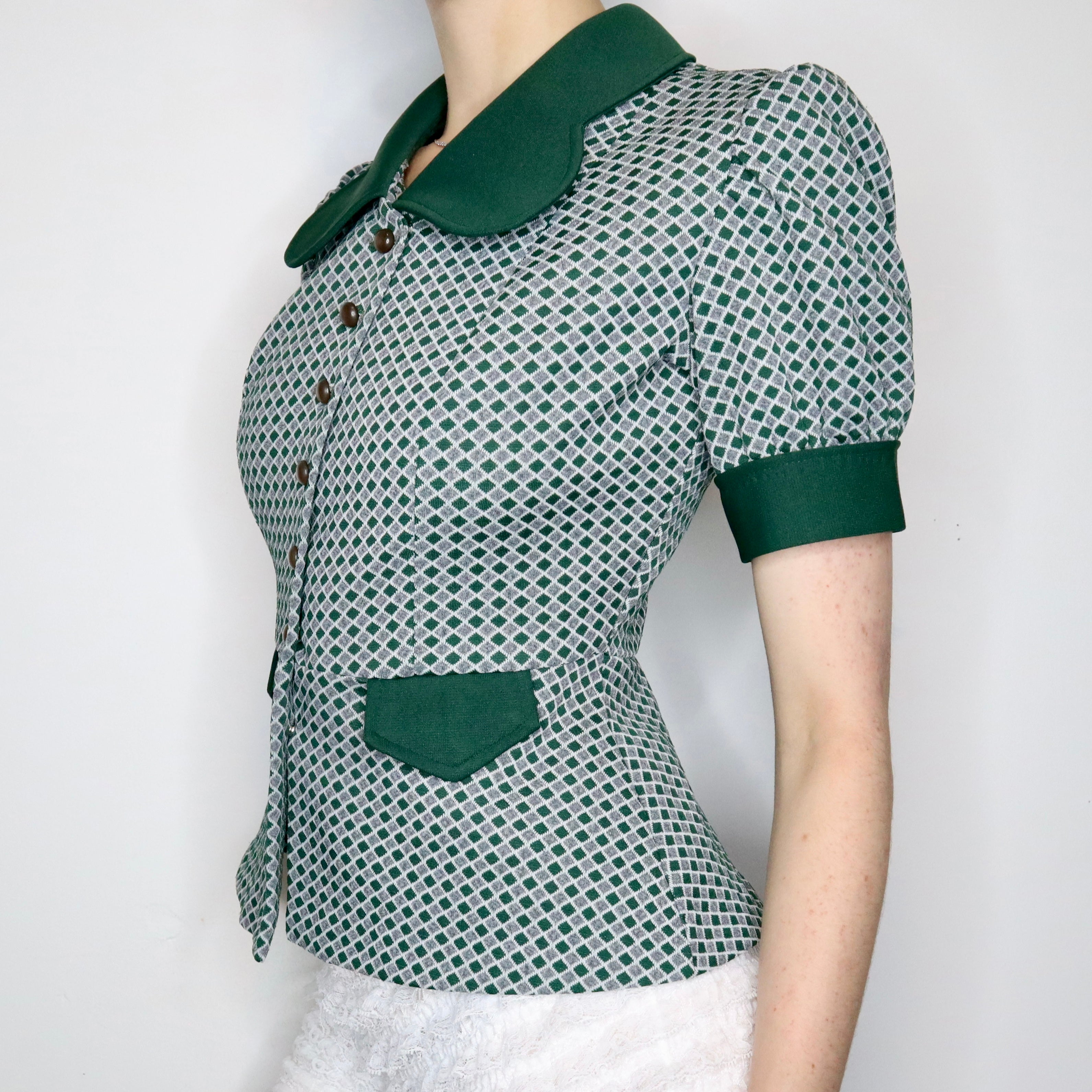 Peter Pan Collar Blouse (S-M)