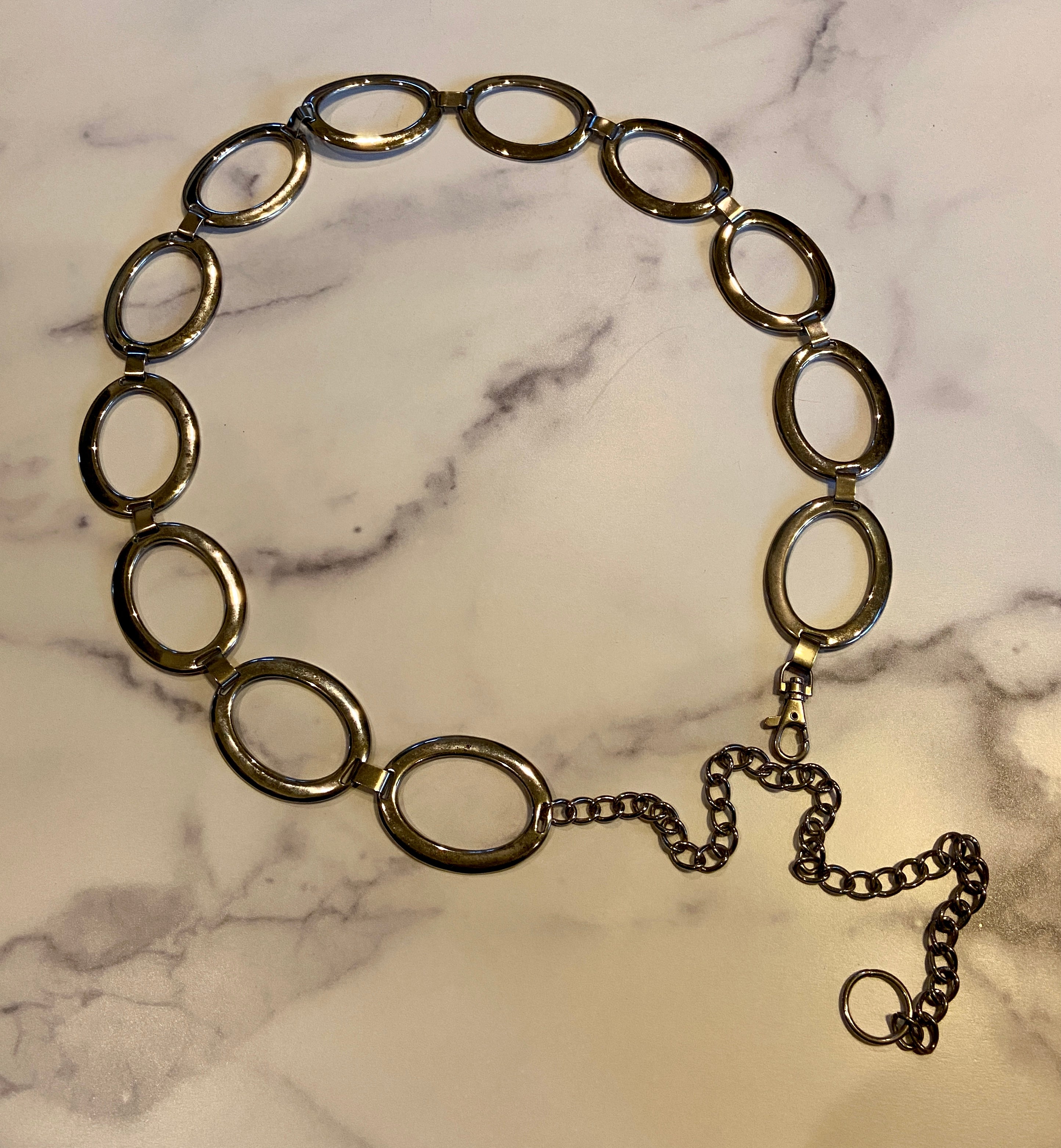 Groovy Oval Chain Belt