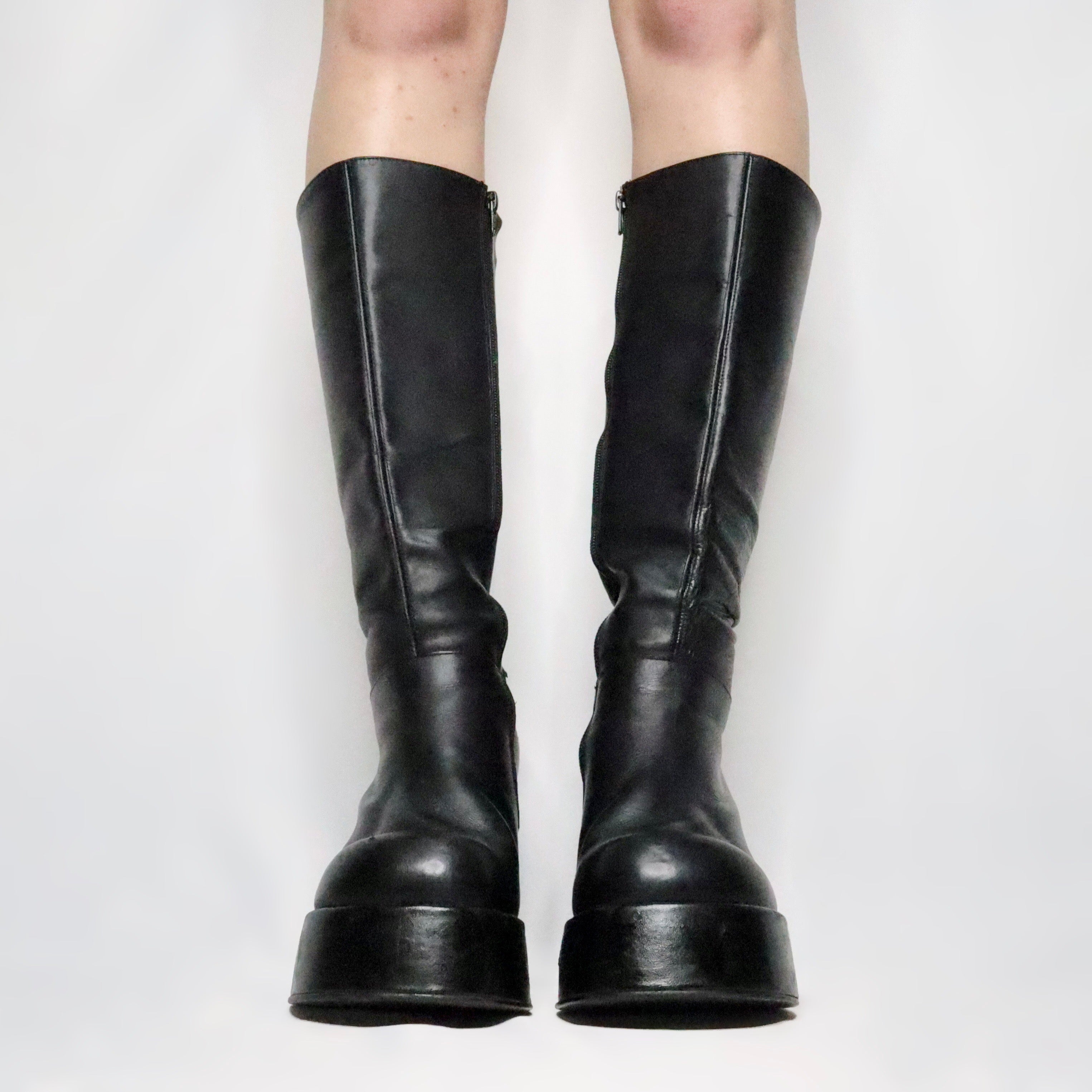 Black Leather Platform Boots (8.5 US/39 EU) – Holy Thrift