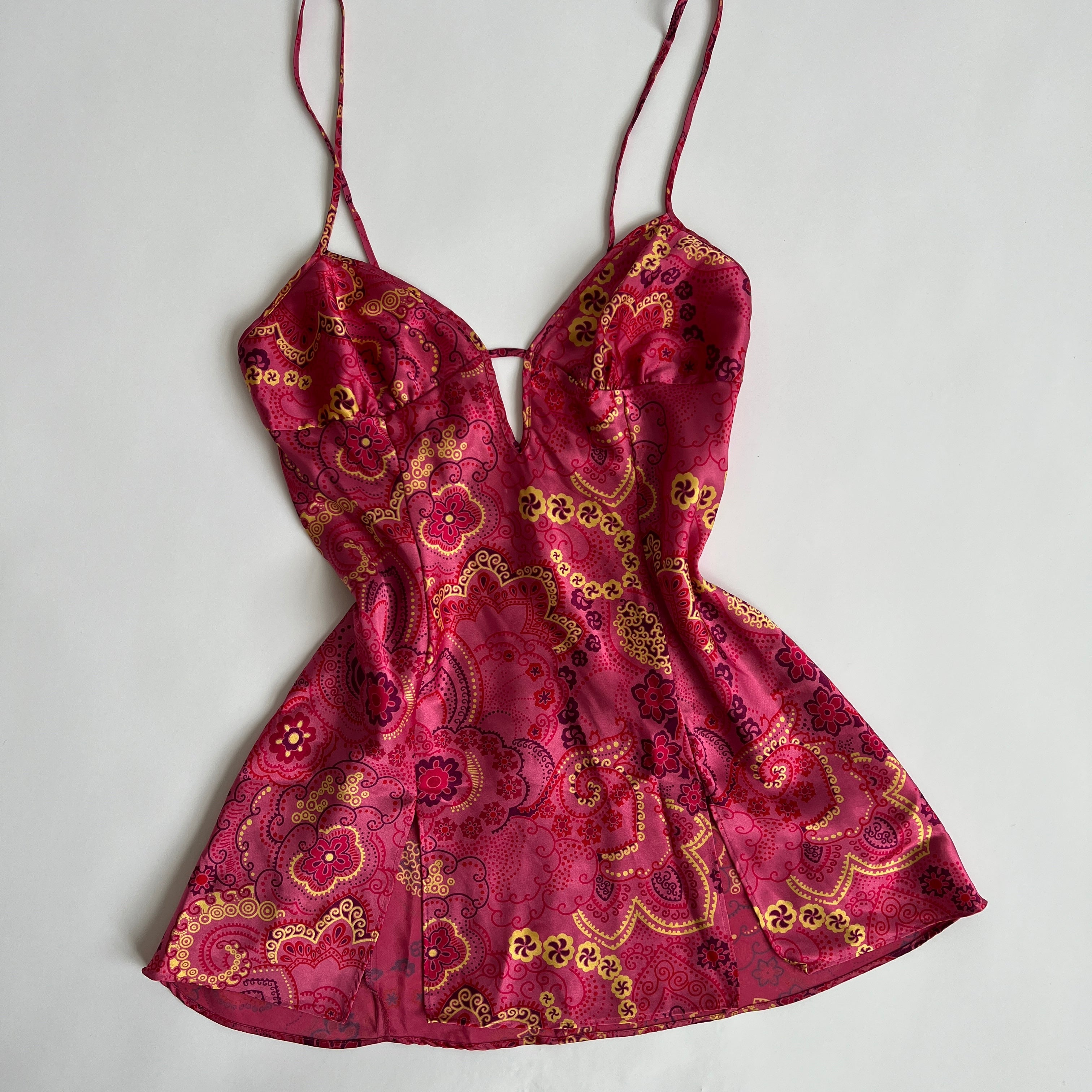 00s Pink pattern slip (M)