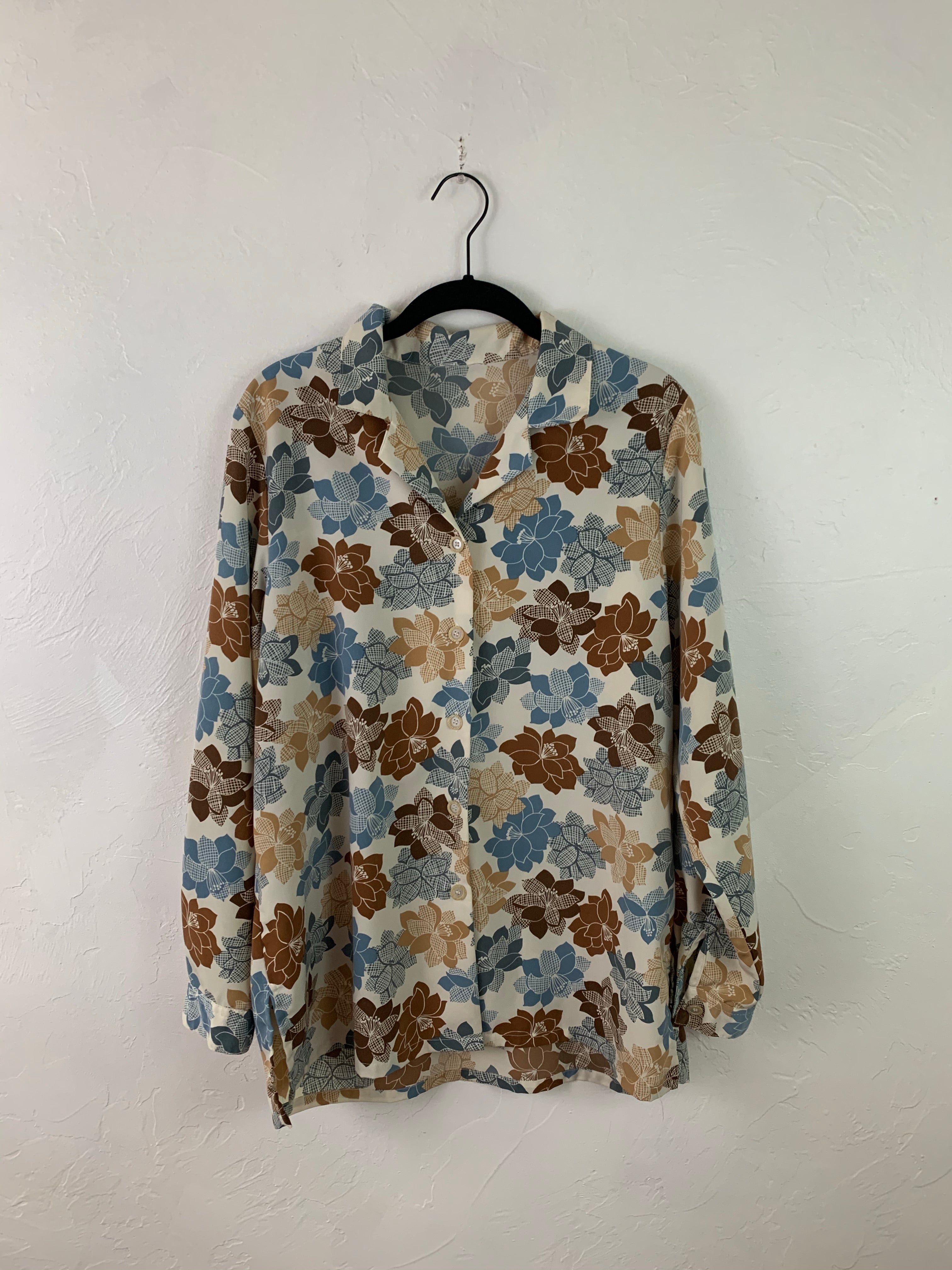 Neutral floral top XL