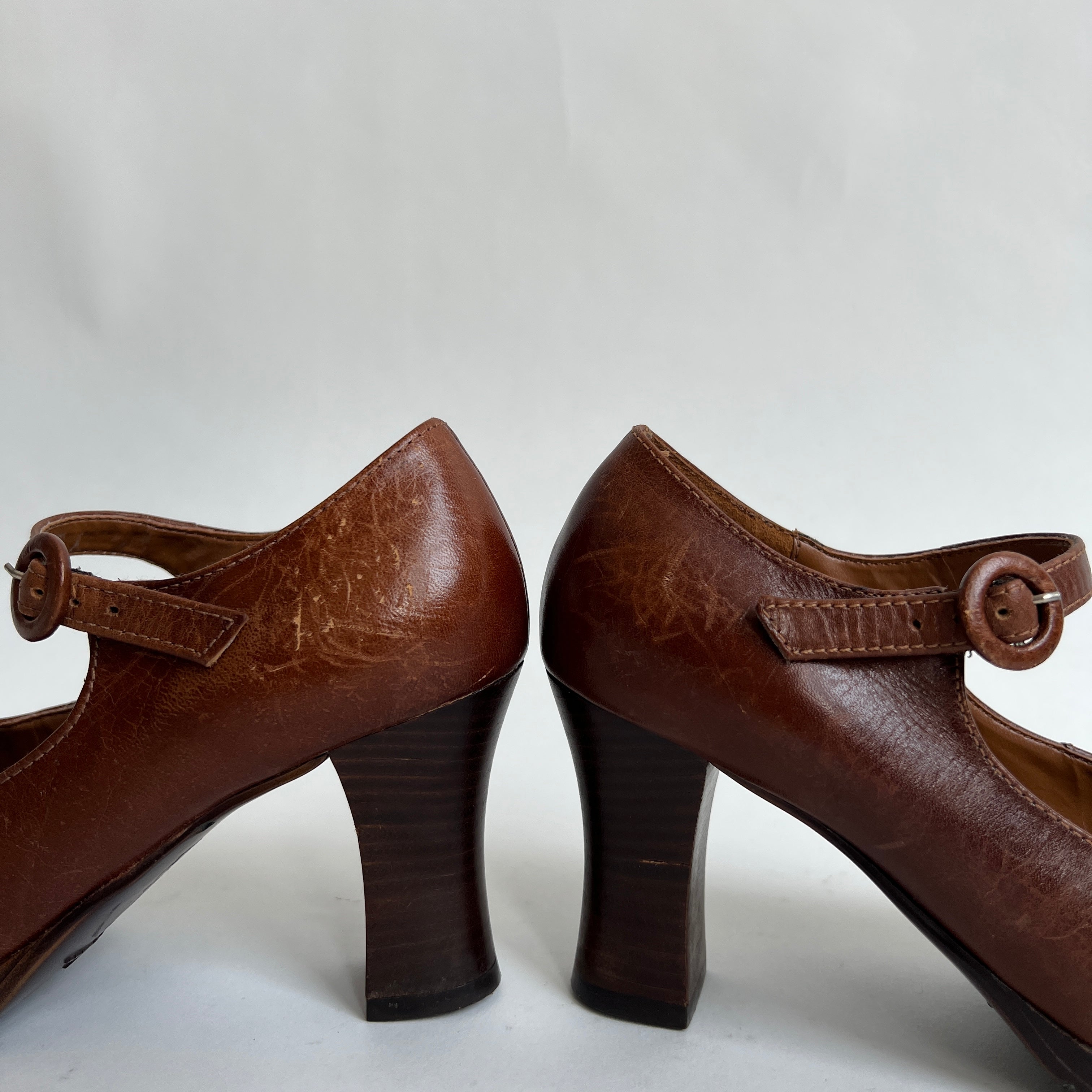 90s leather Mary Janes sz 6