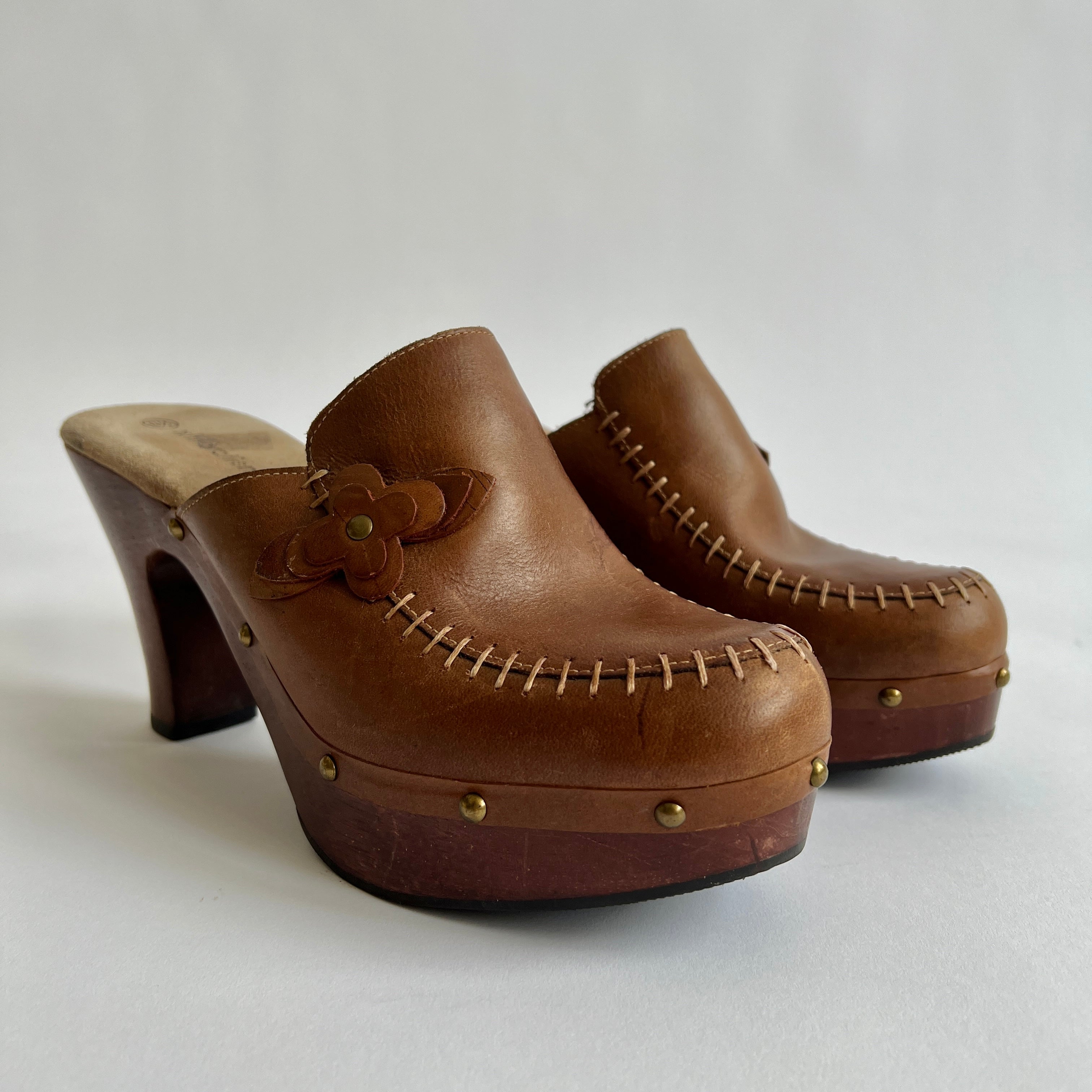 Y2K brown leather mule heels 8.5