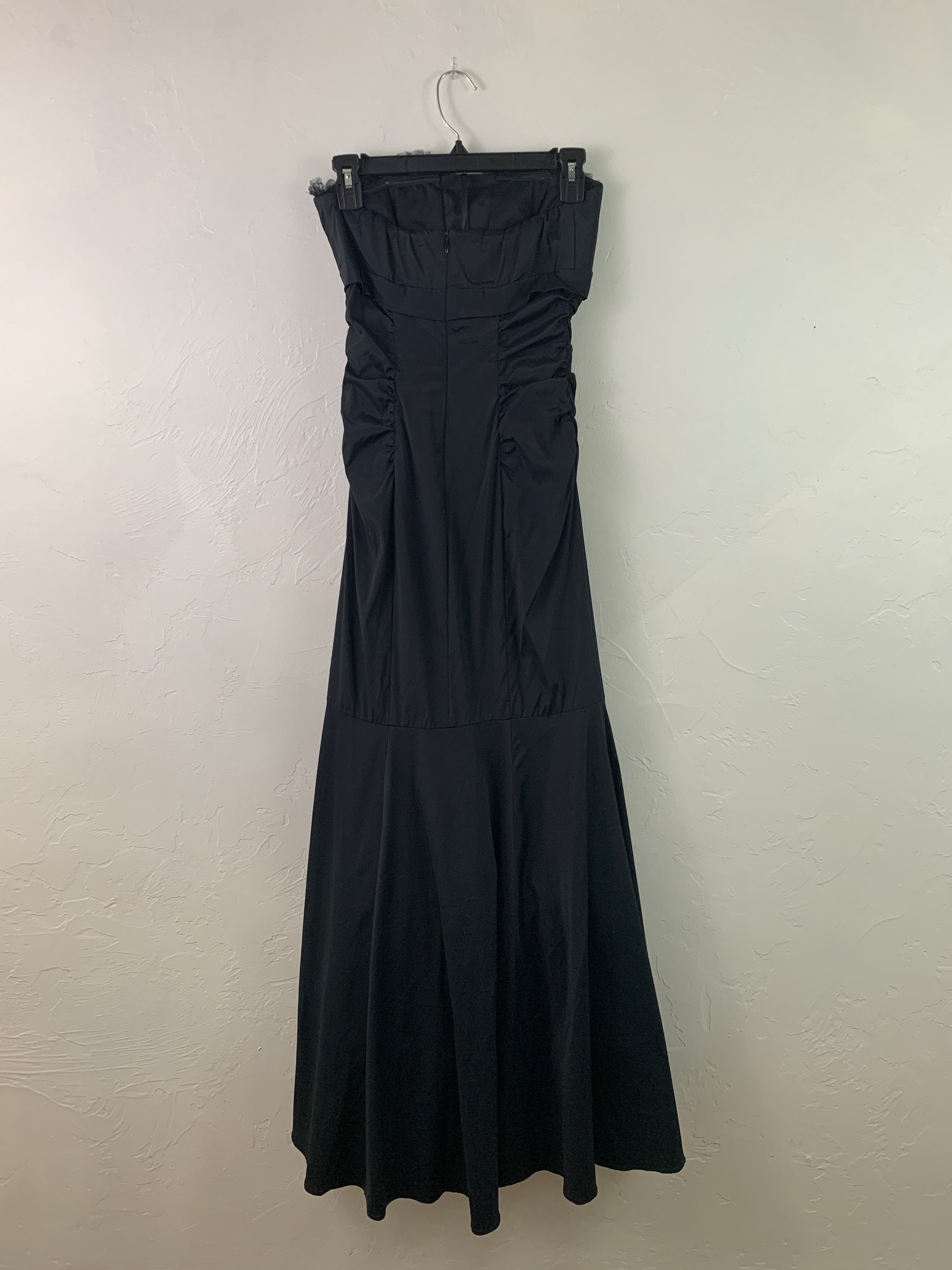 Black Caché curtain dress