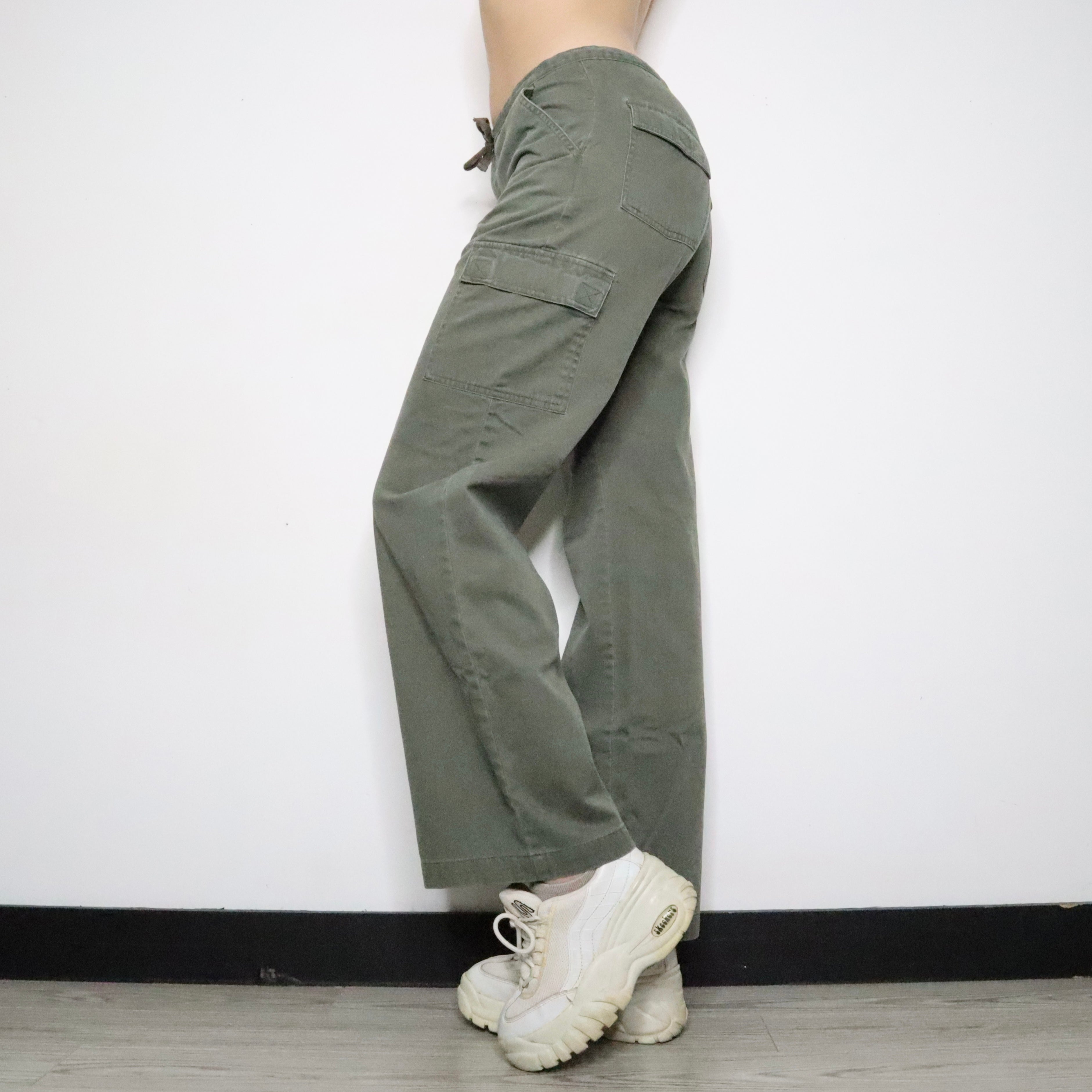Levi's Green Cargo Pants (S-M)