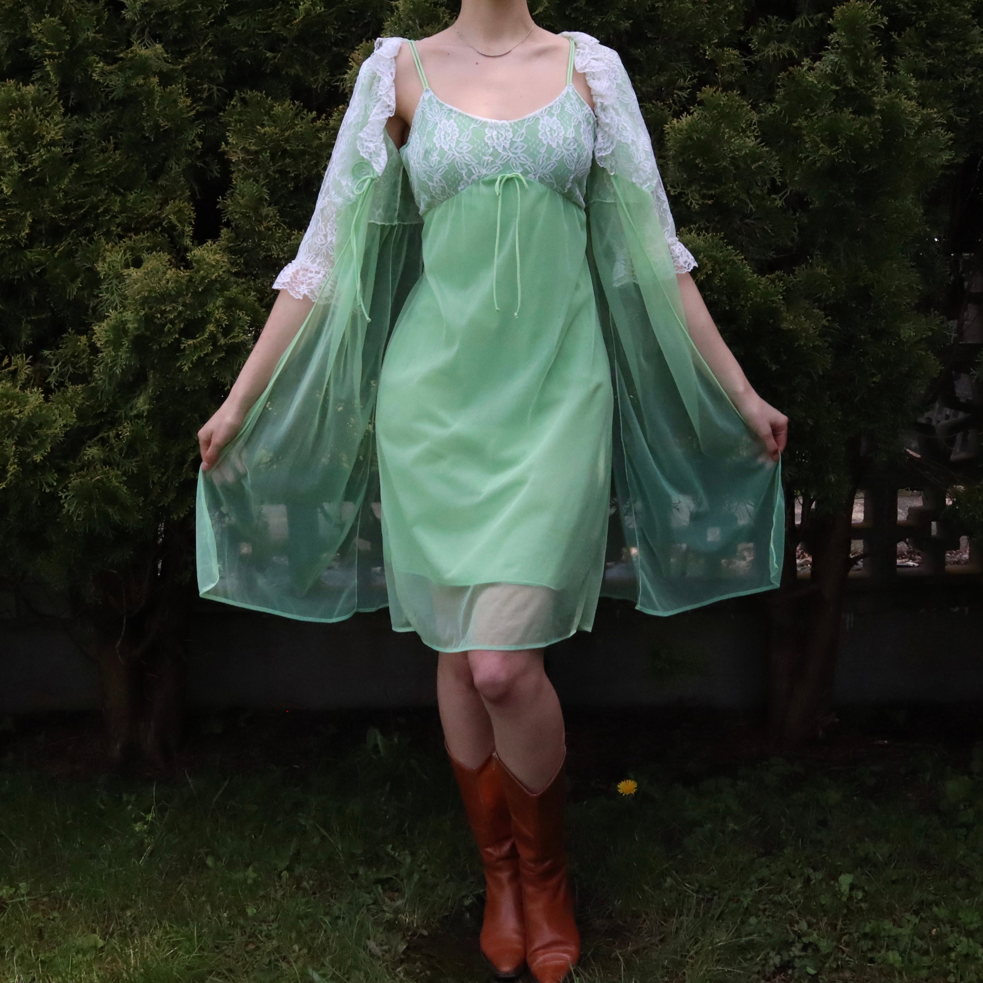 Green Lace Peignoir Set (S-M)