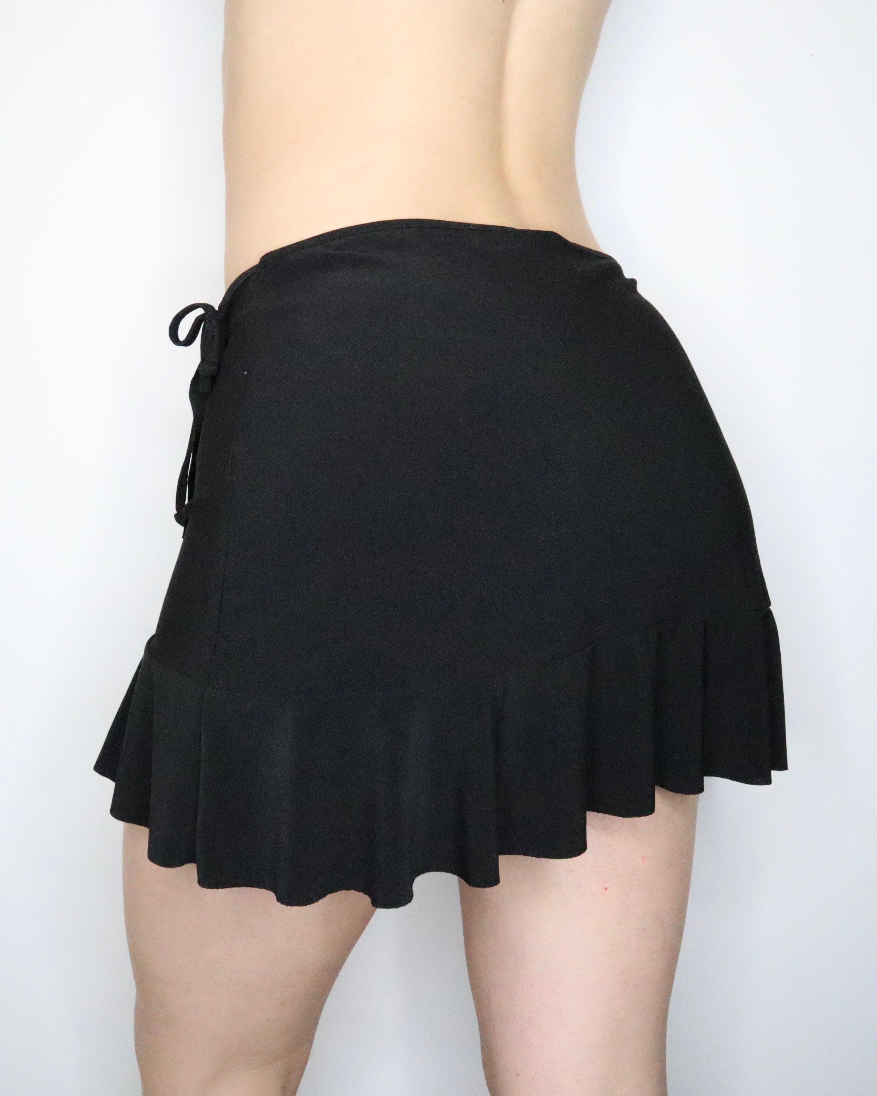 Black Ruffle Mini Skirt (Medium) 