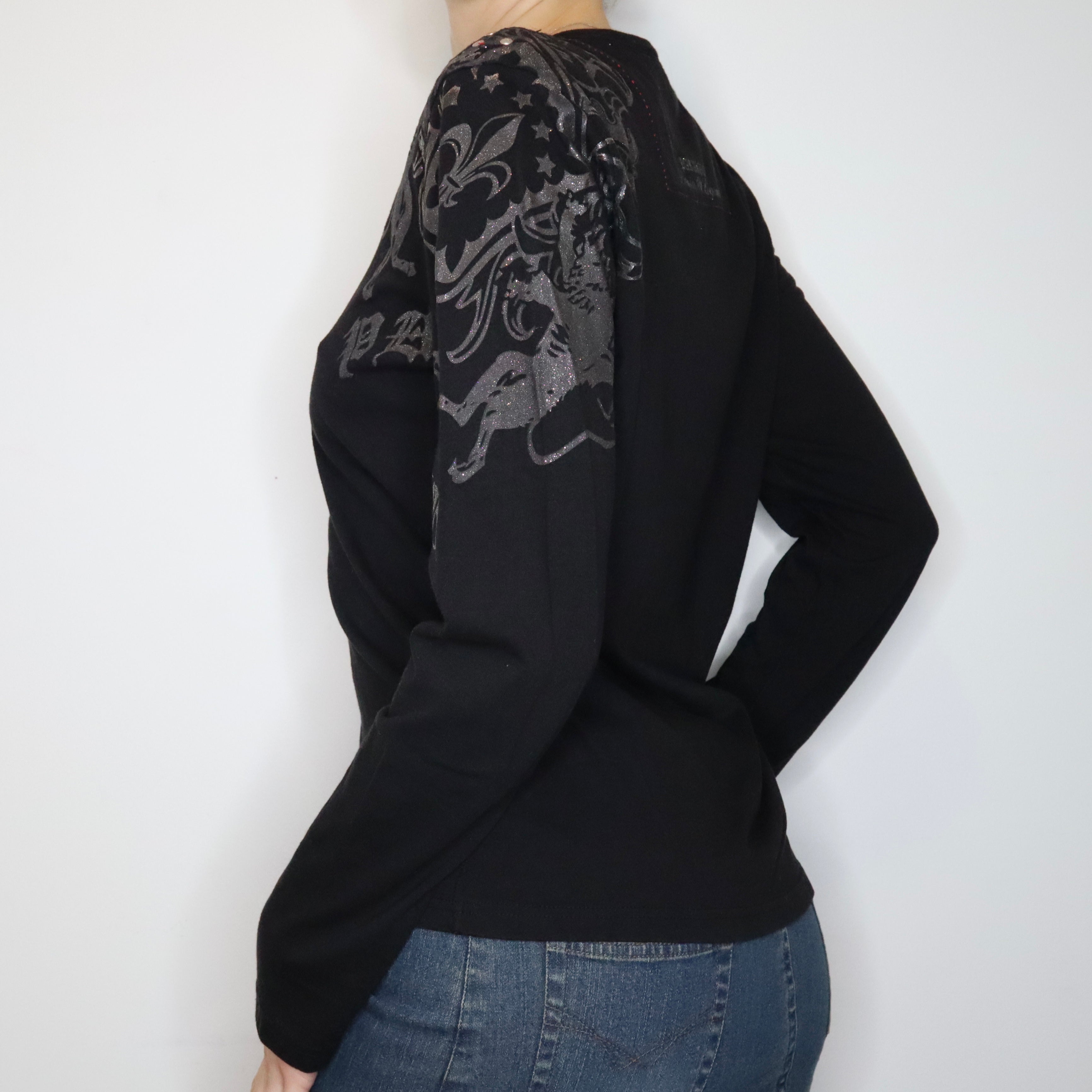 Black Long Sleeve Graphic Tee (Large)