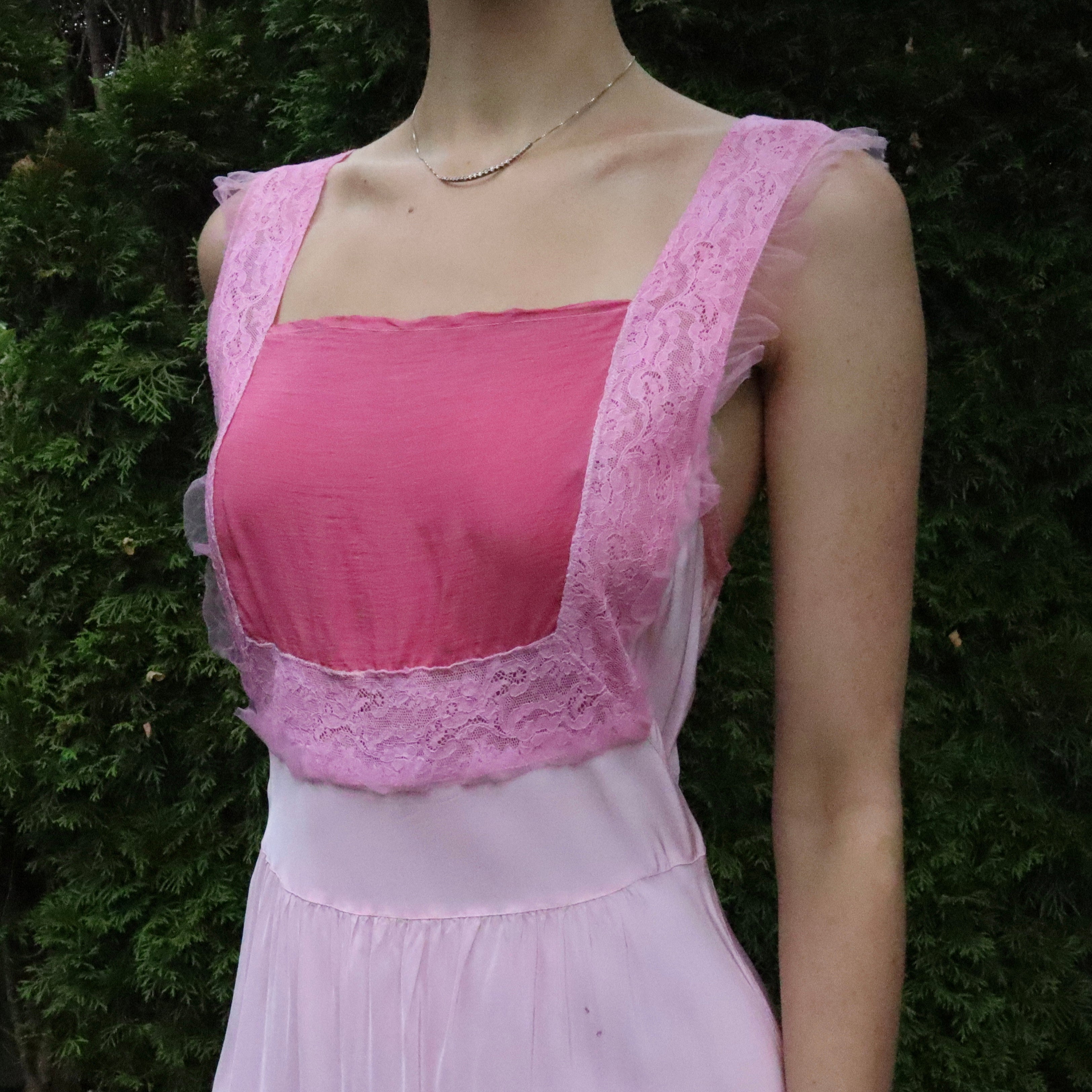 Antique Light Pink Nightgown (M-L)