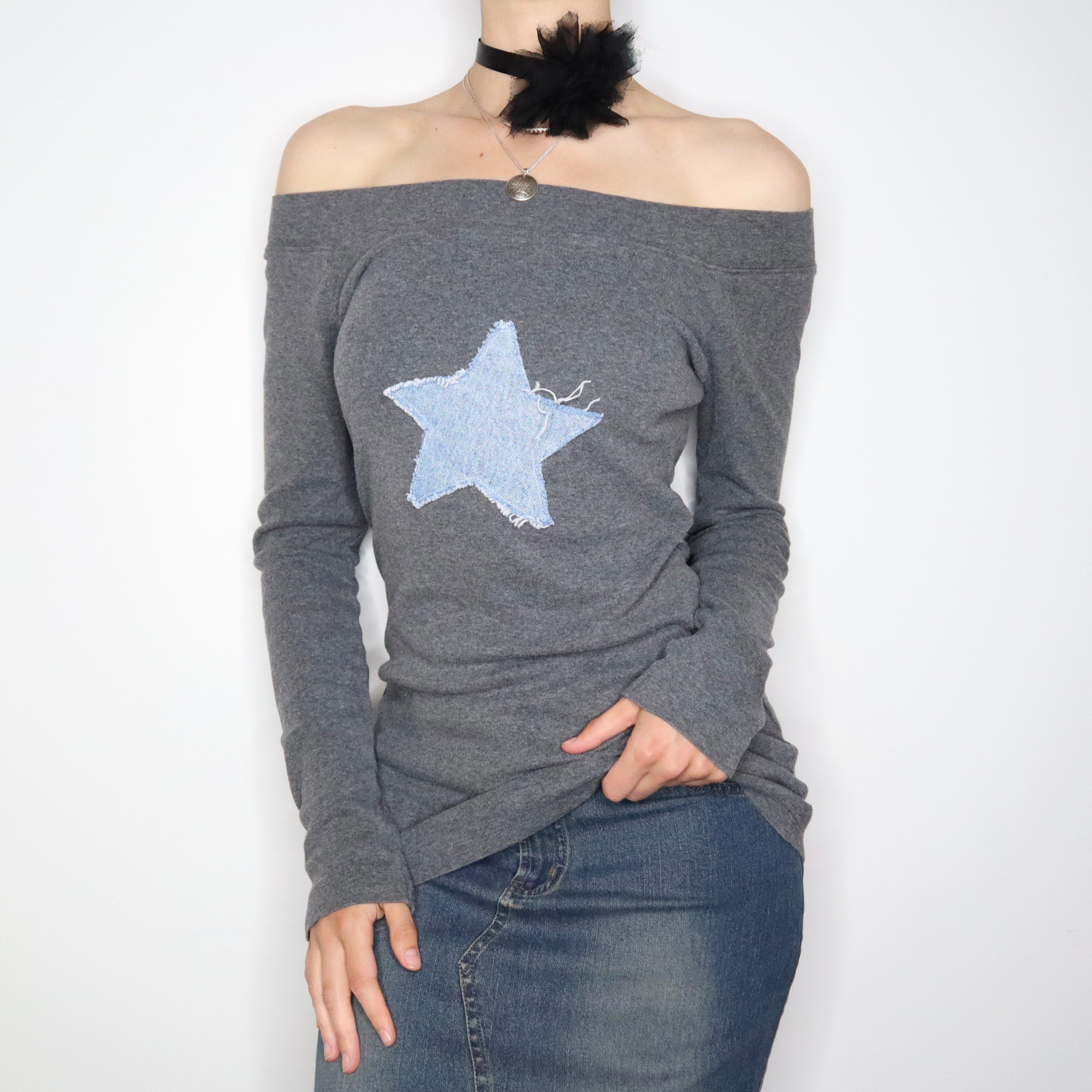 Gray Star Long Sleeve Top (M-L) 
