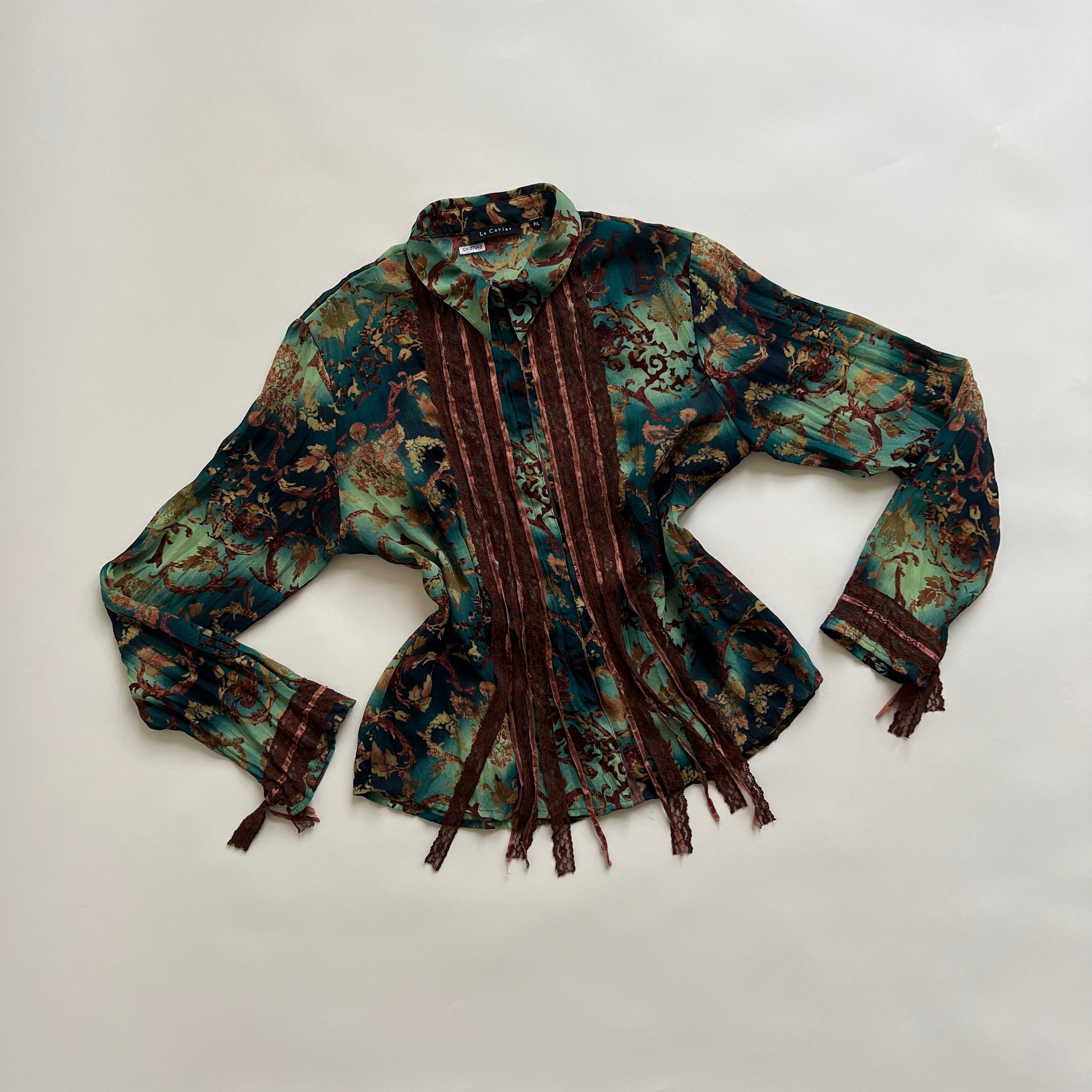 Vintage baroque lace button up 