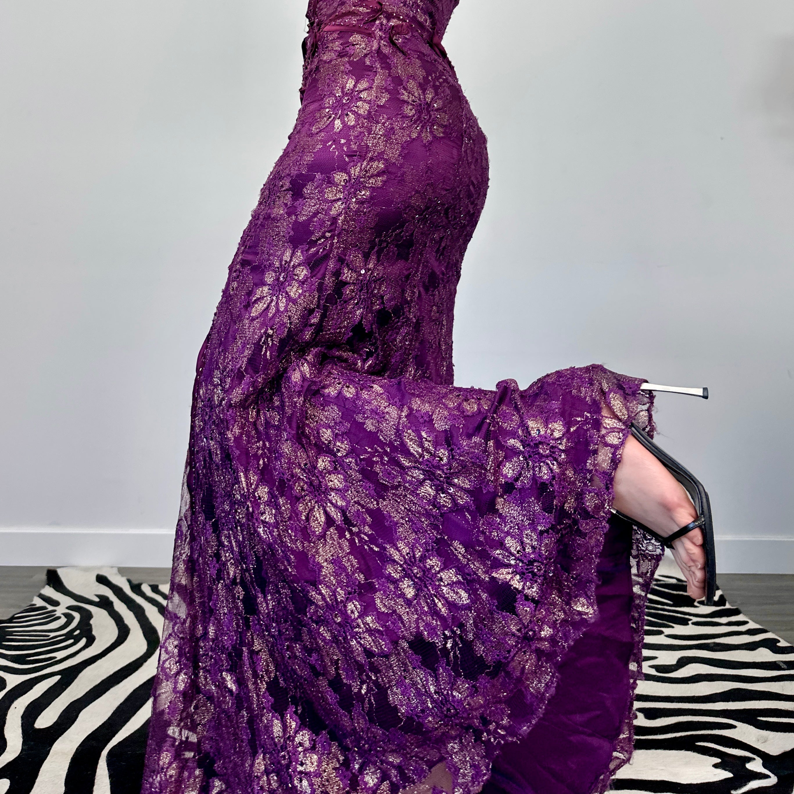 Vintage Lace Embellished Gown (S)