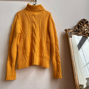 💛 chunky golden yellow sweater