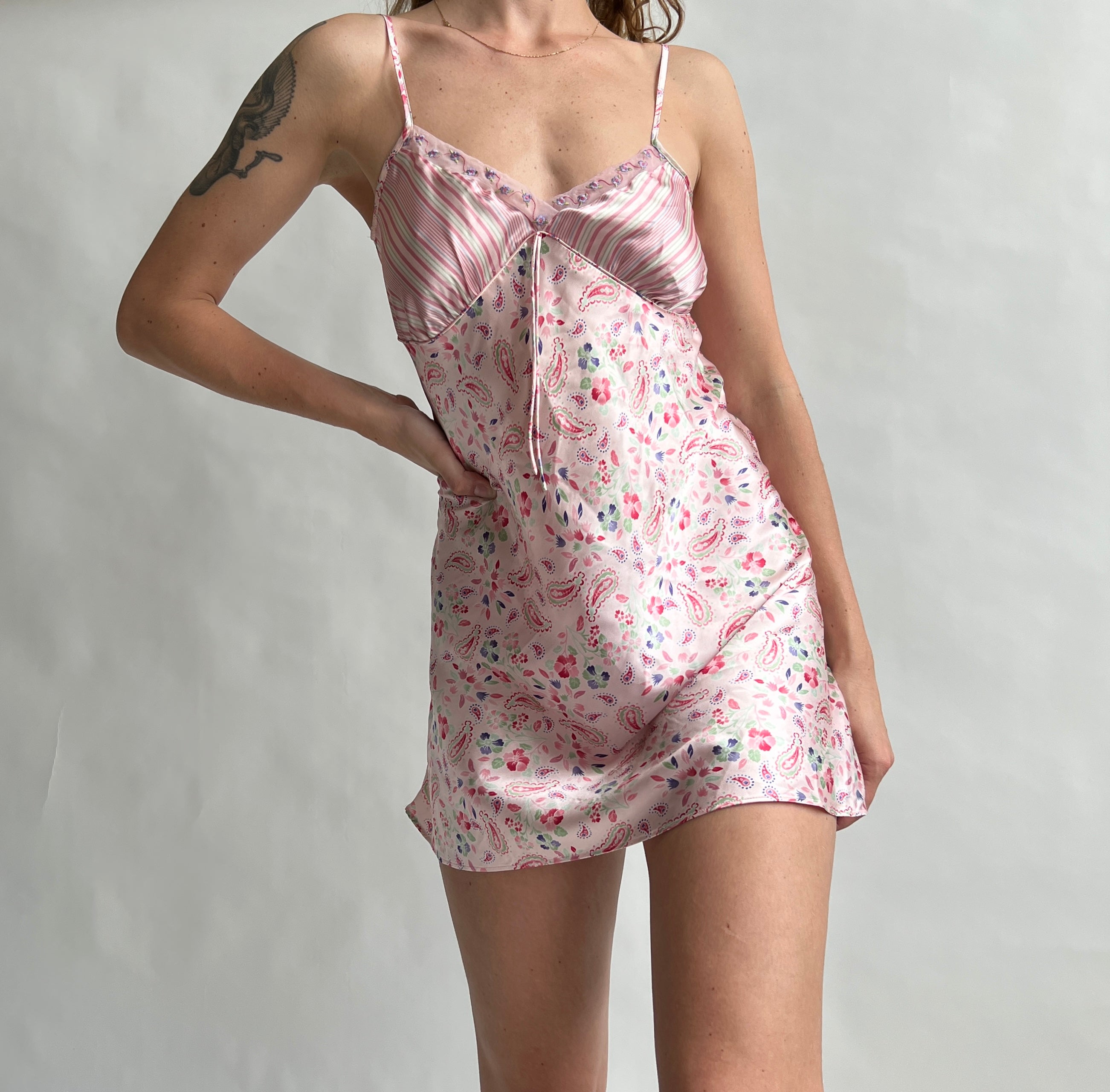 Pink paisley stripe slip