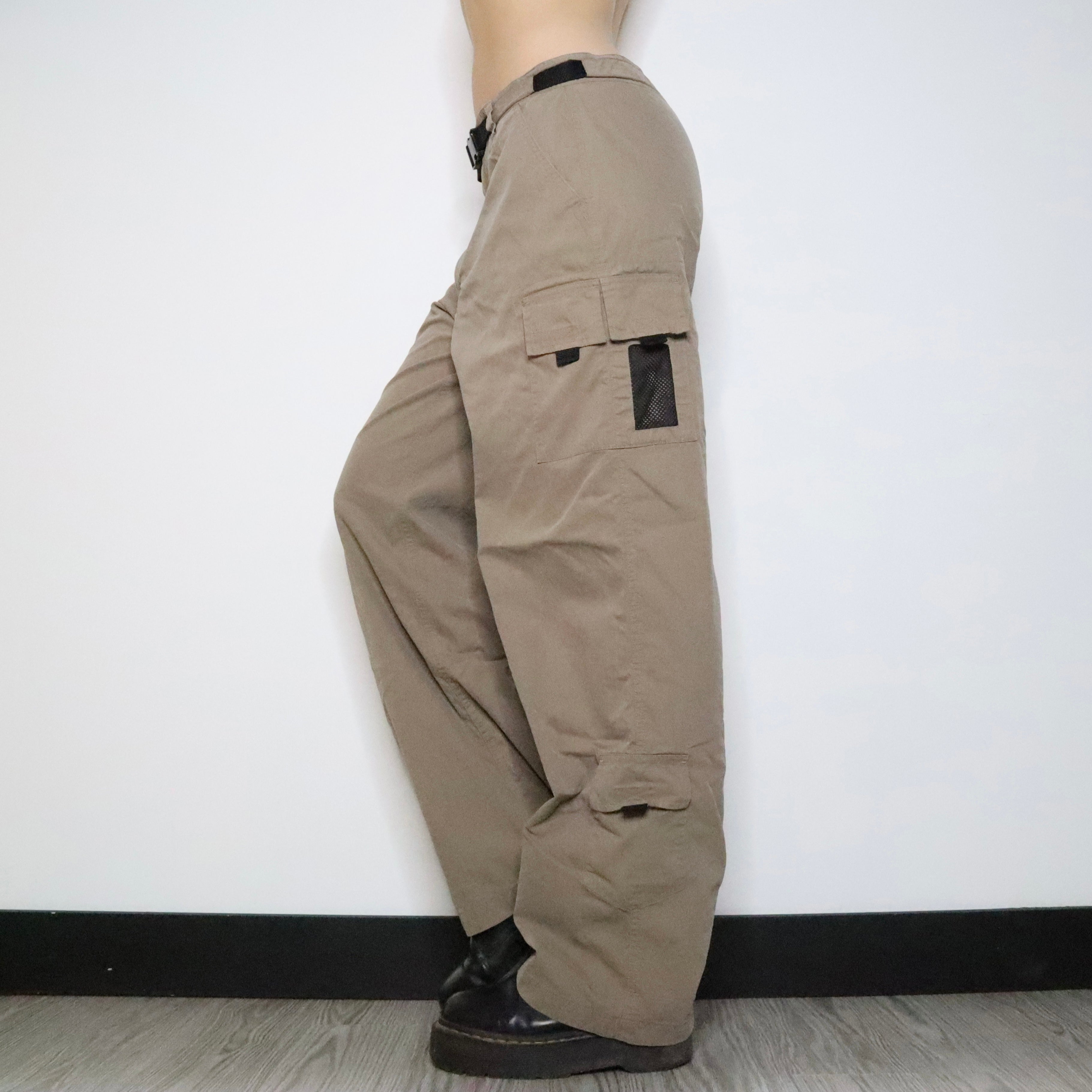 Baggy Cargo Pants (M-L)