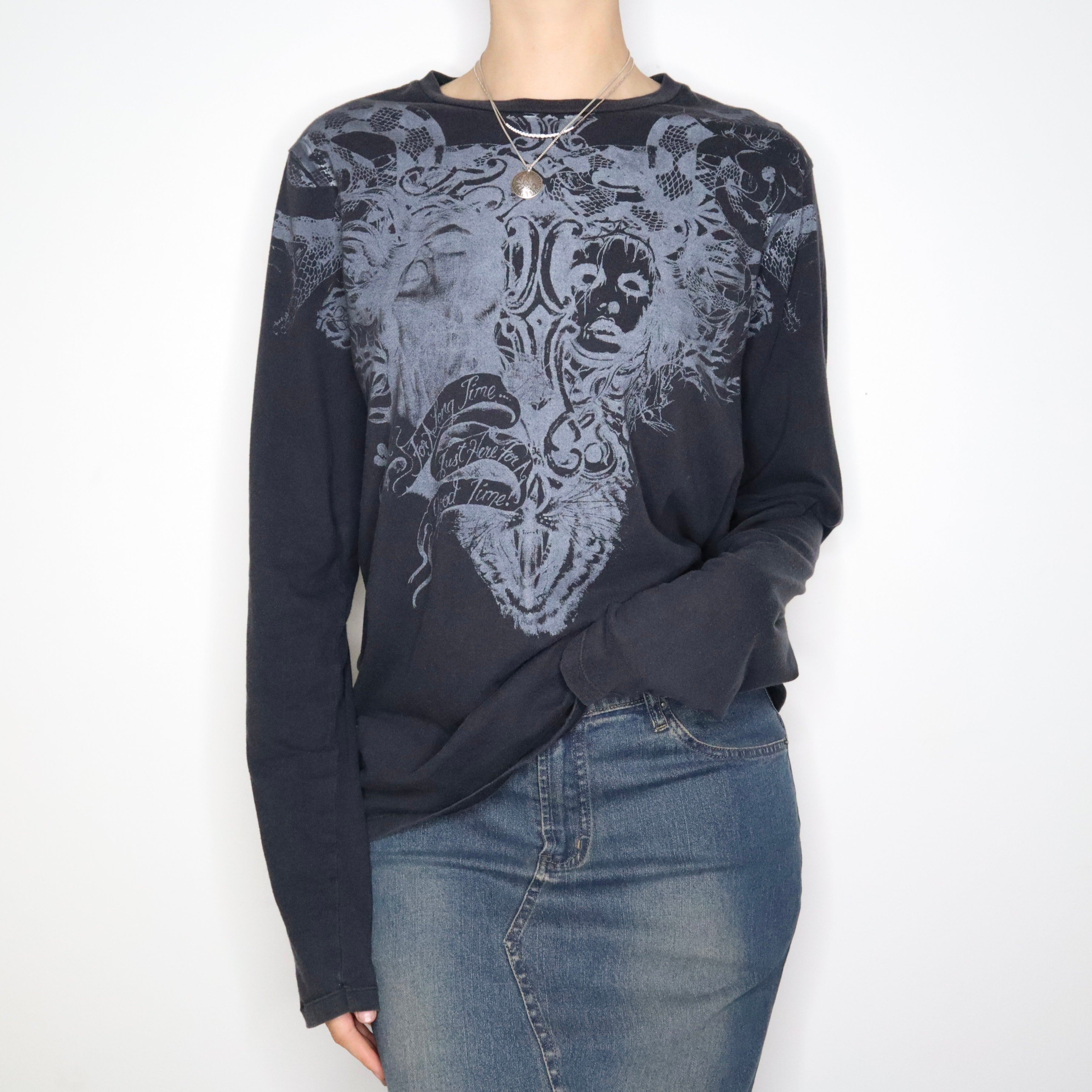 Grunge Graphic Long Sleeve Tee (Large) 