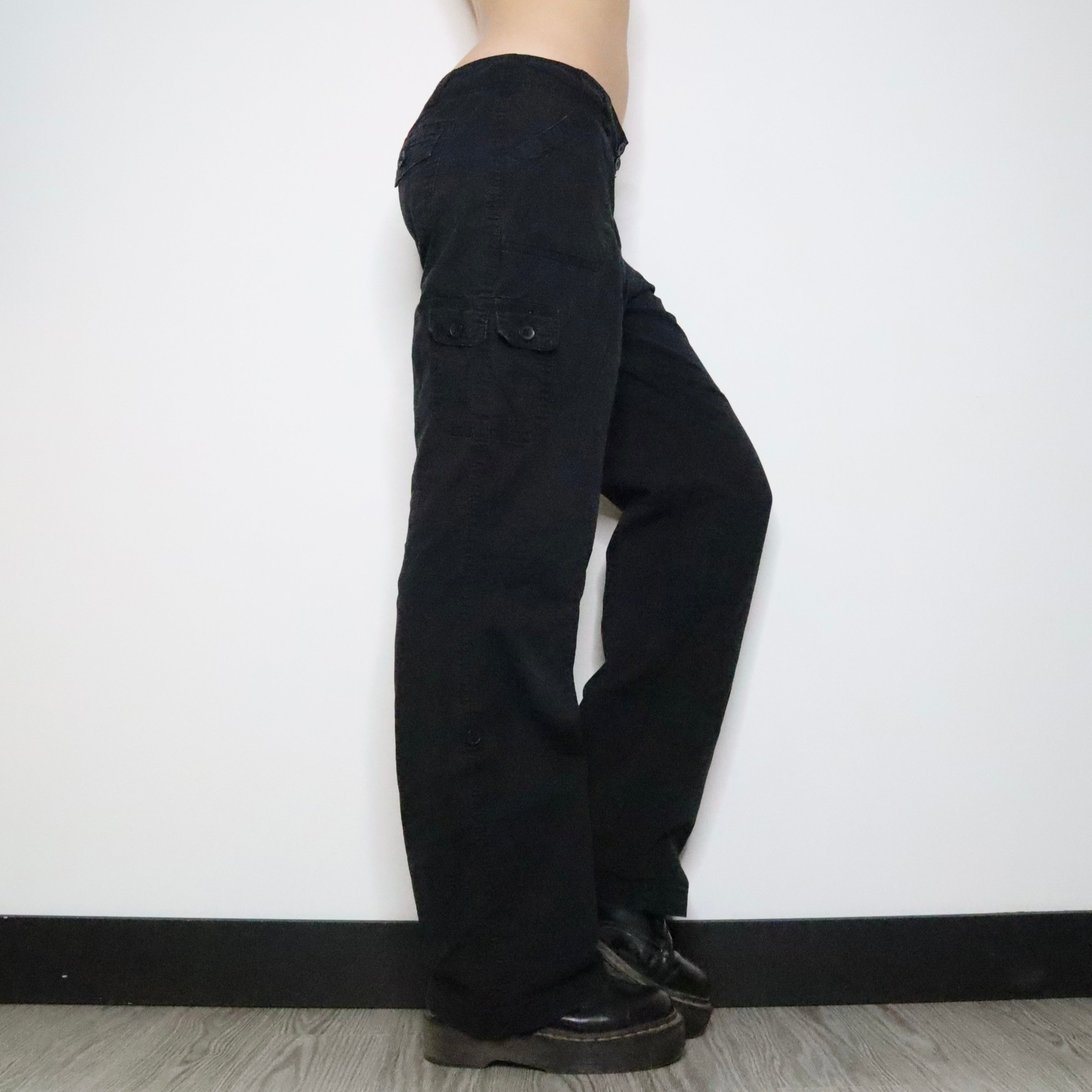 Baggy Black Cargo Pants (Medium)